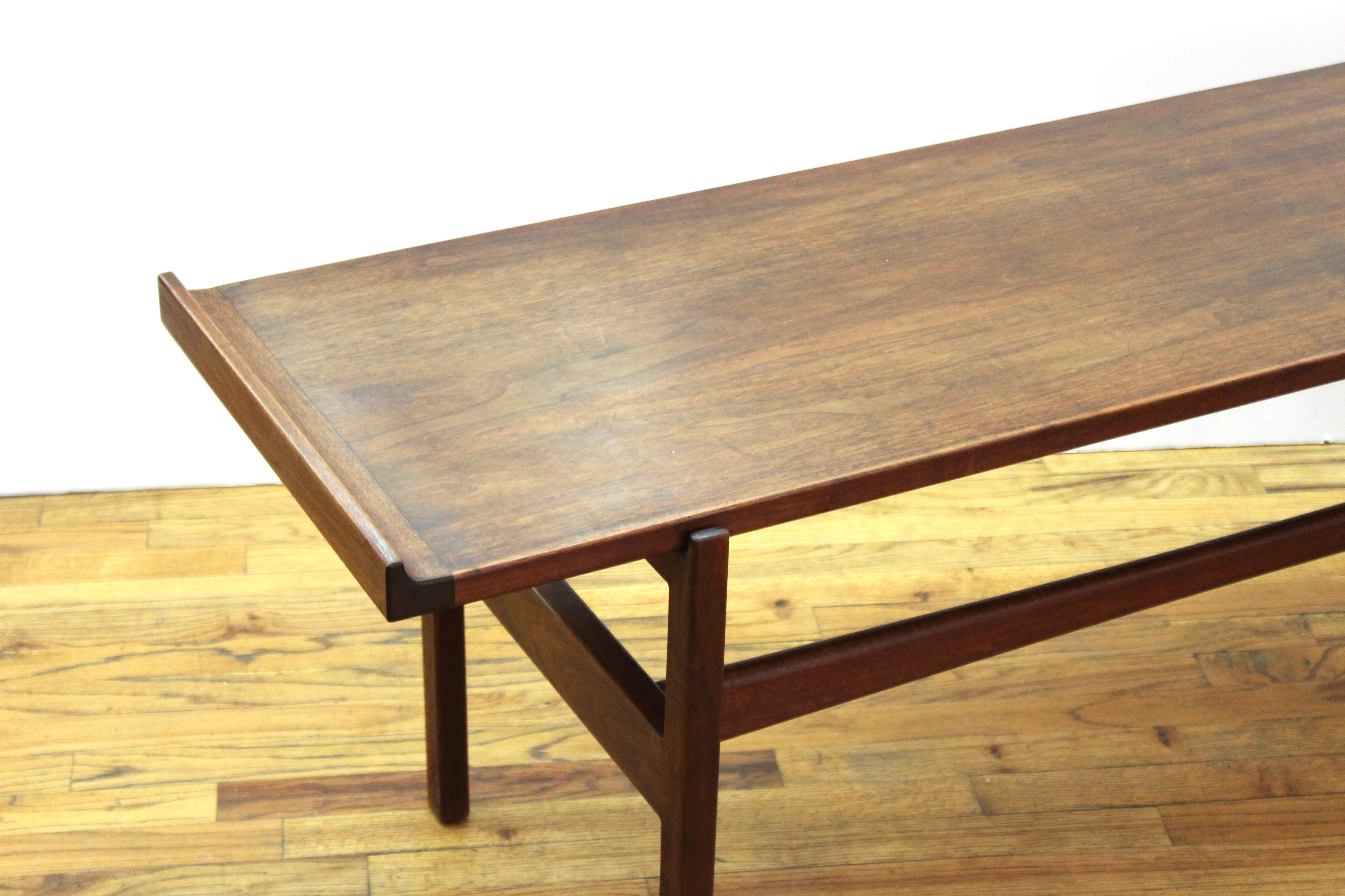 Jens Risom American Mid-Century Modern solid wood coffee table or long bench. The piece has a makers label on the bottom. In great vintage condition with age-appropriate wear and use.
