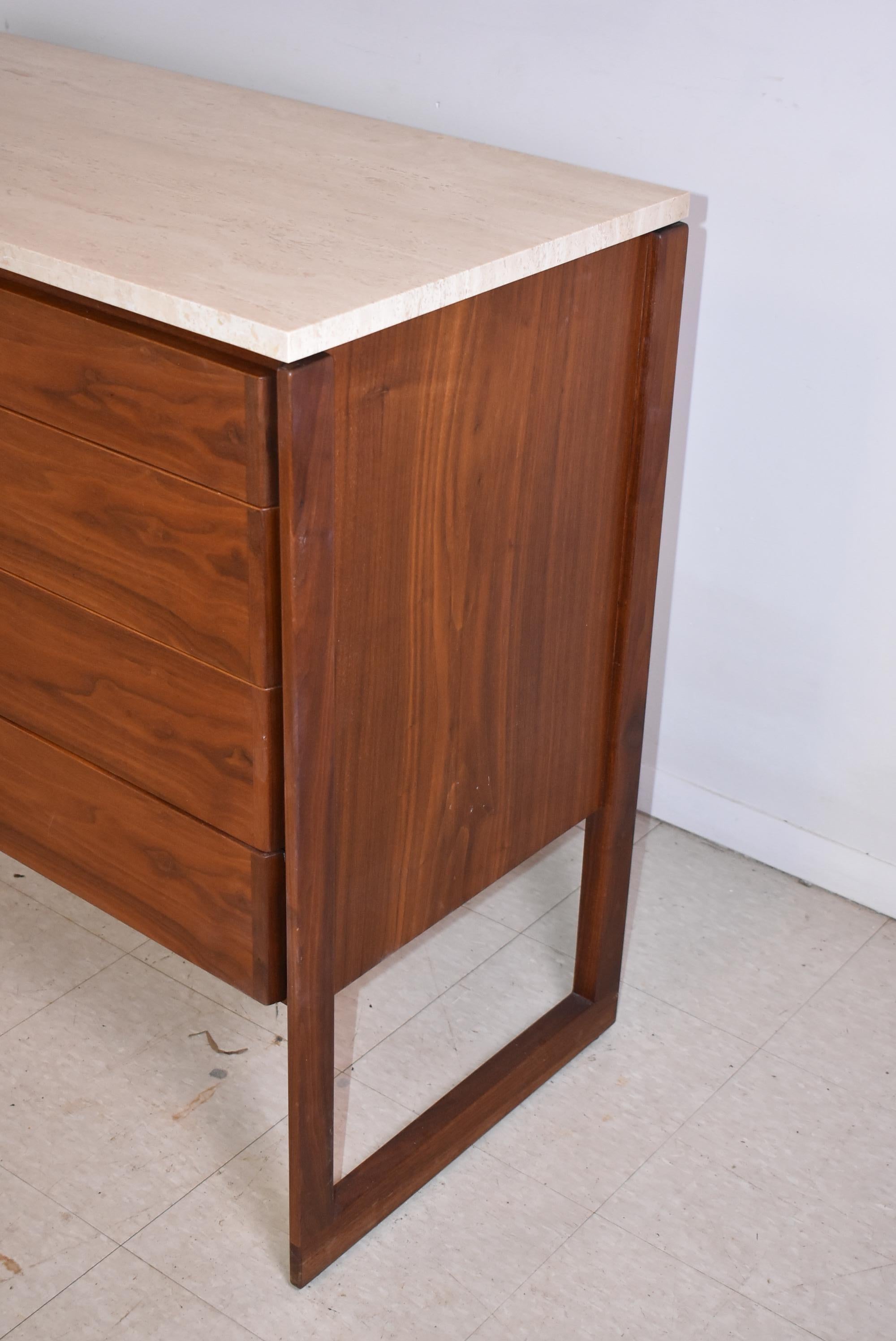 XX secolo Credenza moderna di metà secolo di Jens Risom in vendita