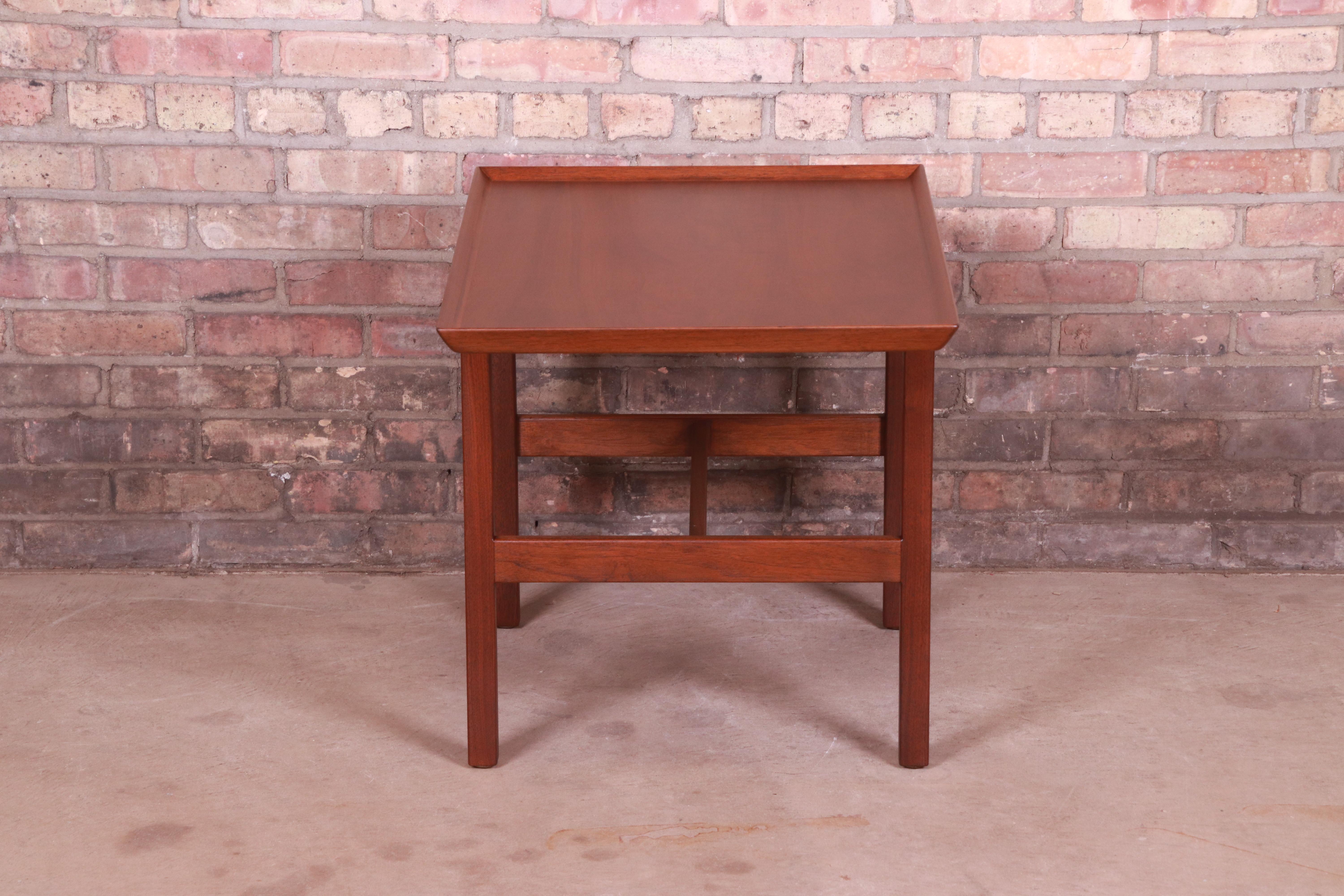 risom side table