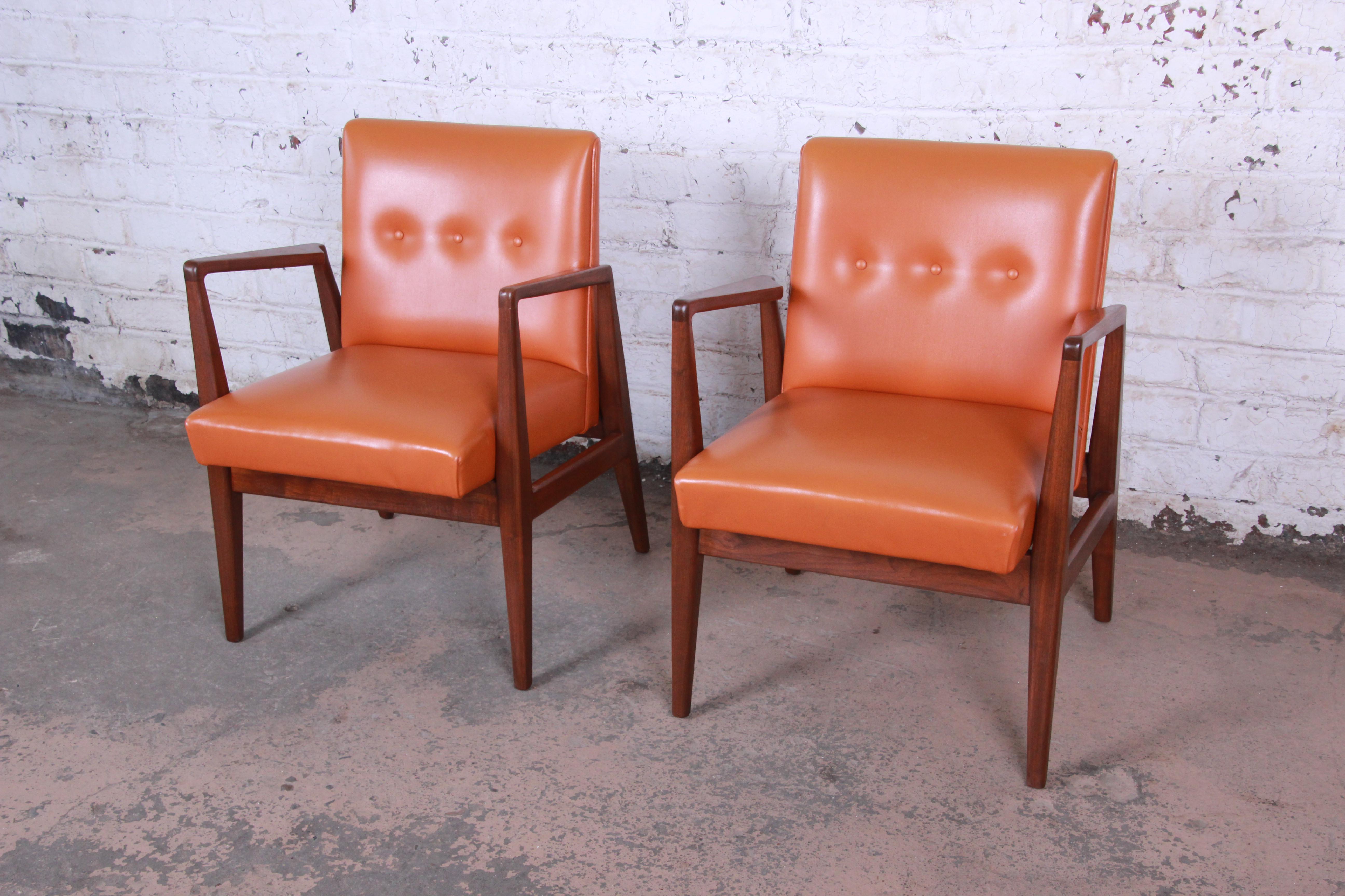Upholstery Jens Risom Mid-Century Modern Sculpted Walnut Lounge Chairs, Pair