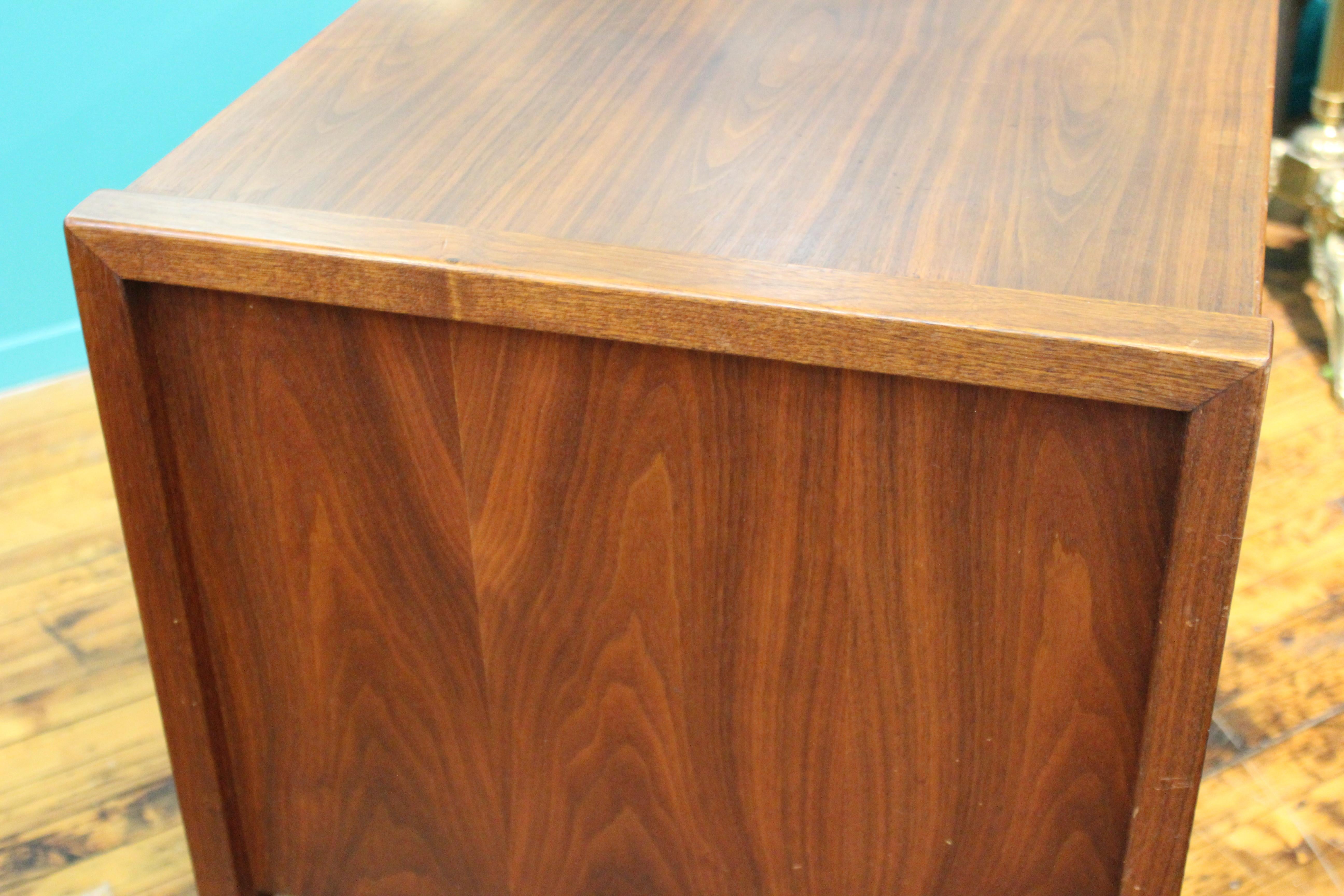 Jens Risom Mid-Century Modern Teak Credenza 7