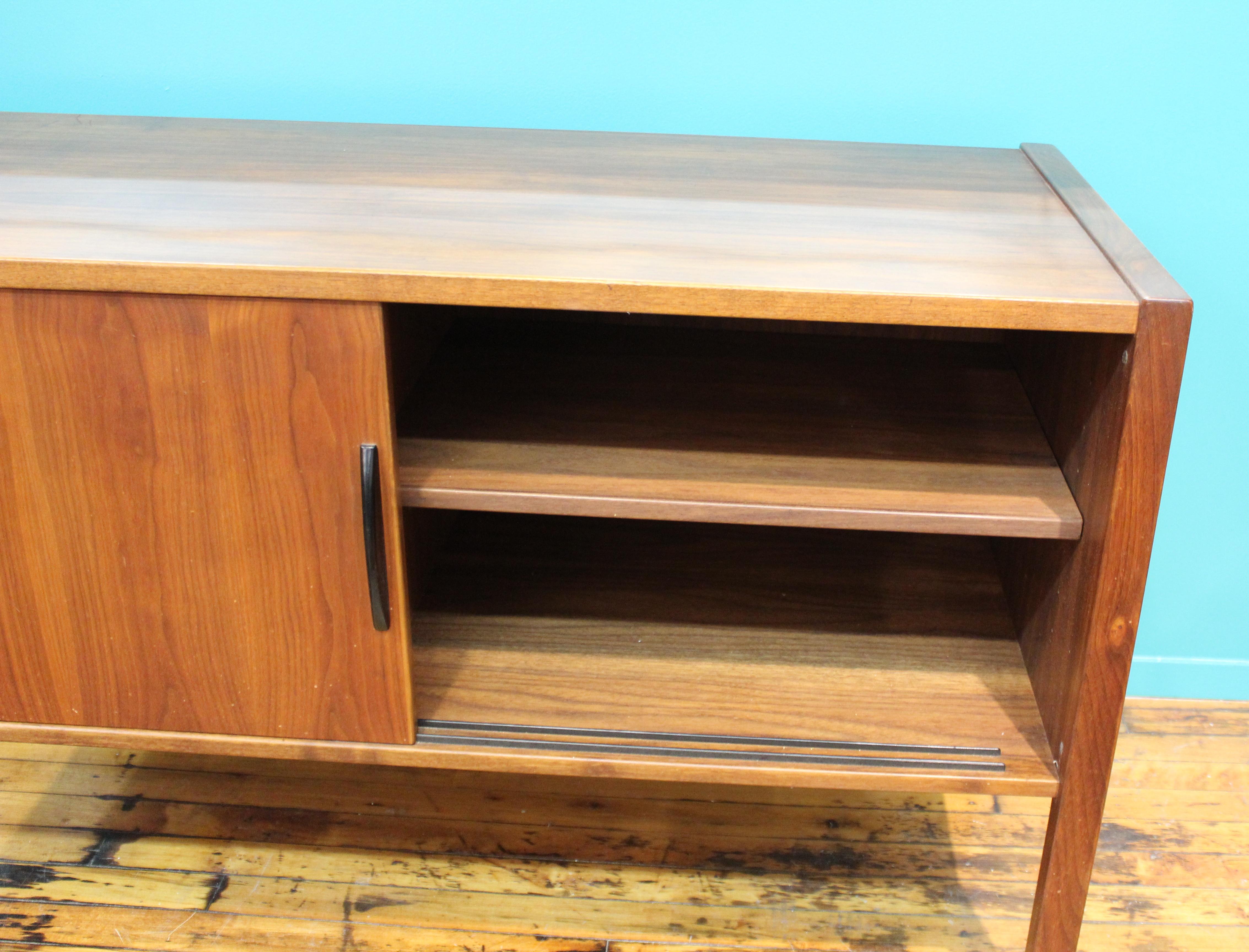 Jens Risom Mid-Century Modern Teak Credenza In Good Condition In Astoria, NY