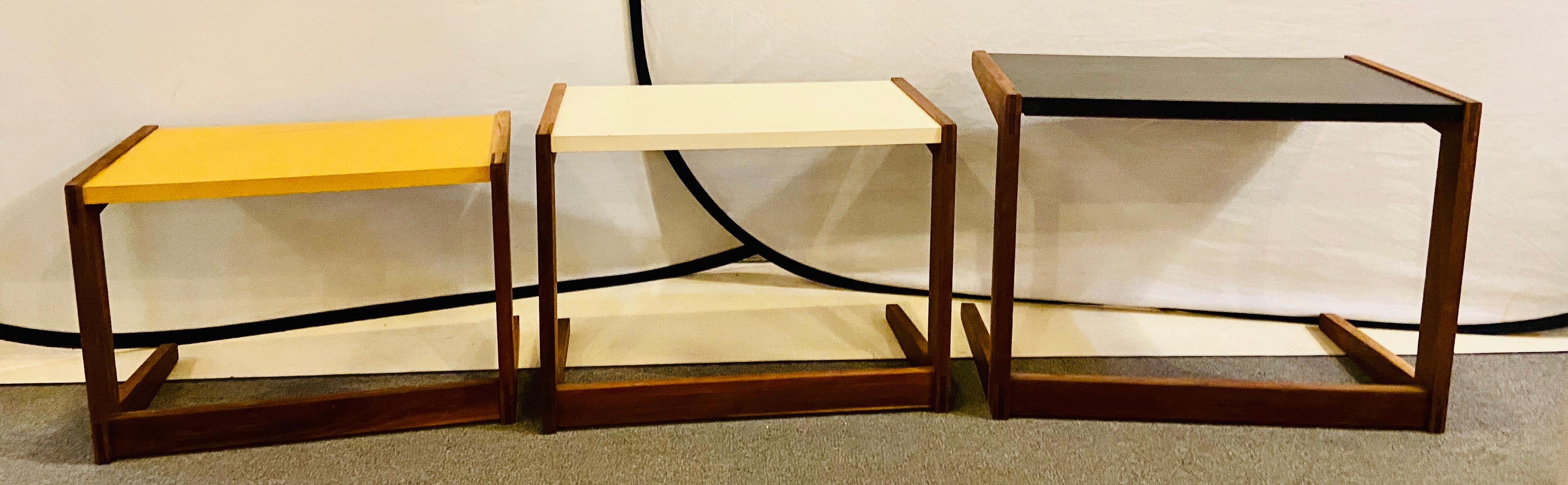 Jens Risom Mid-Century Modern Walnut Vinyl Nesting Side Tables, Set of Three 1