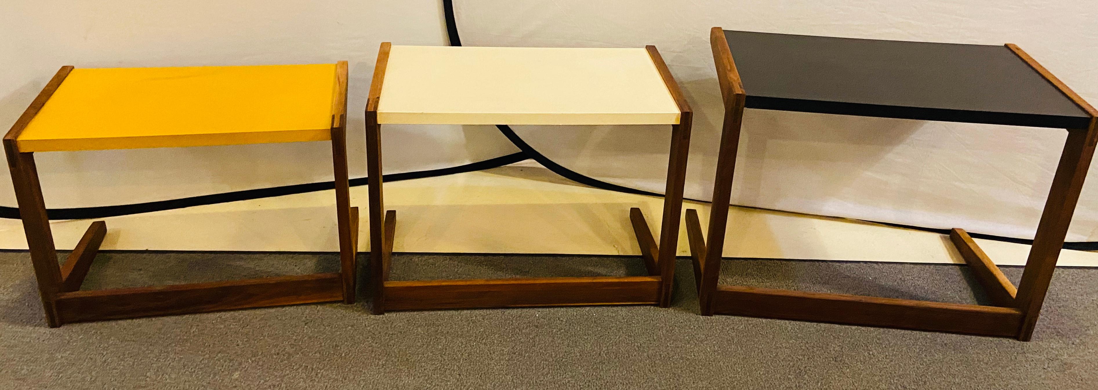 Jens Risom Mid-Century Modern Walnut Vinyl Nesting Side Tables, Set of Three 2