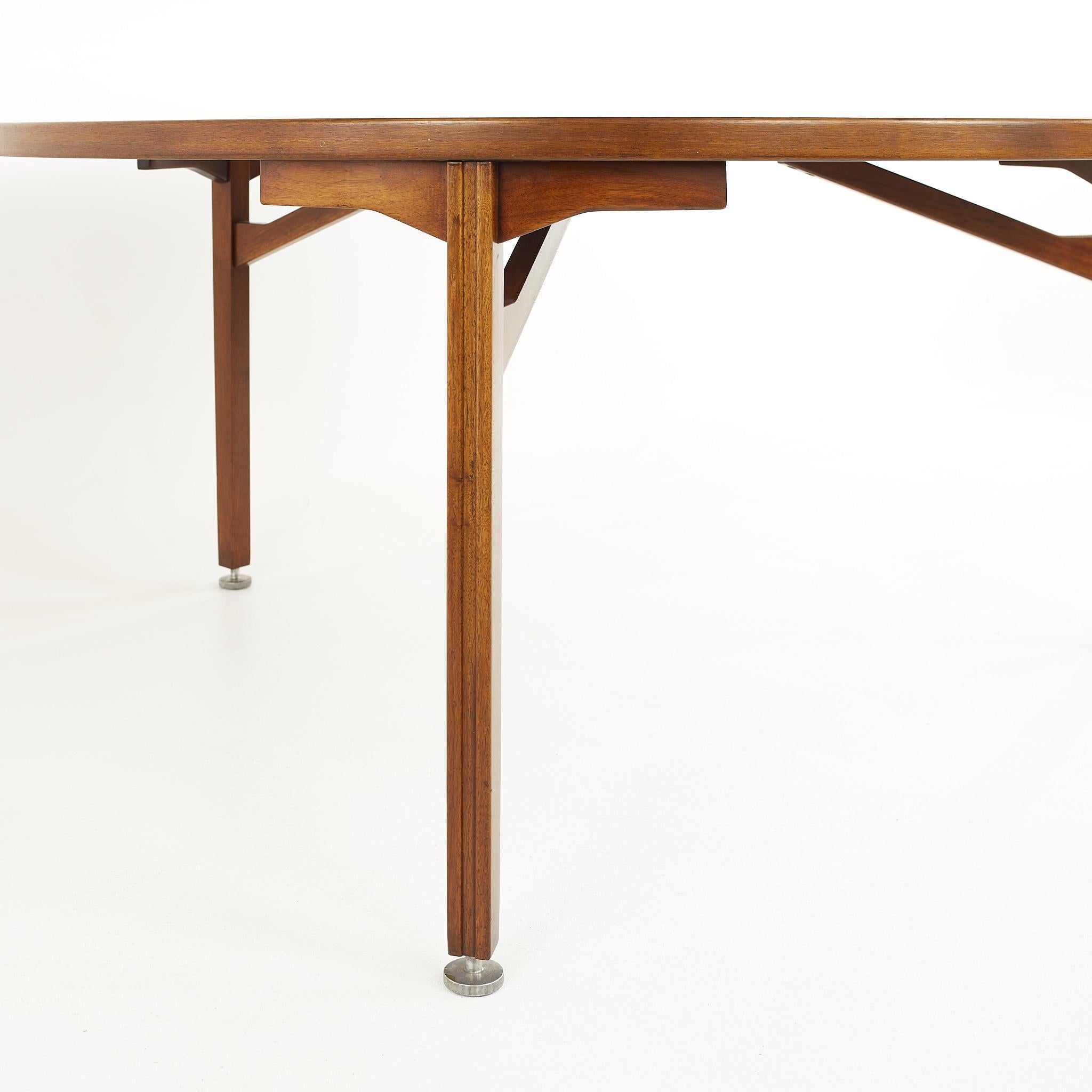 Jens Risom Mid Century Round 3 Leg Walnut Dining Table 2