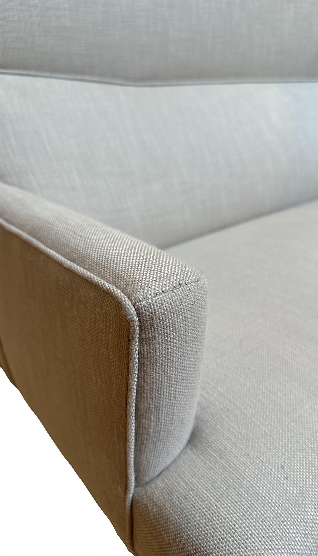 Jens Risom Loveseat U-150 de mediados de siglo con tapicería nueva en venta 8