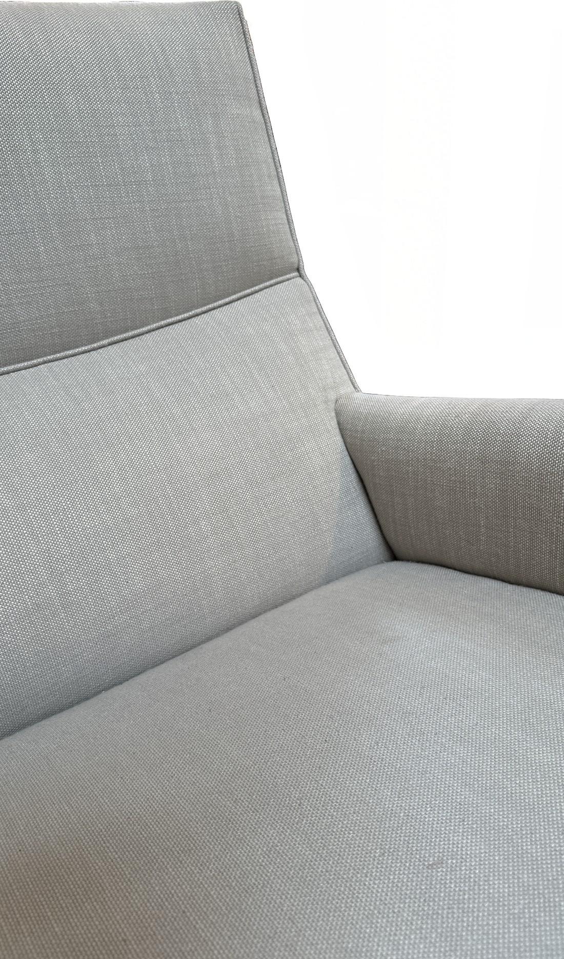 Jens Risom Loveseat U-150 de mediados de siglo con tapicería nueva en venta 10