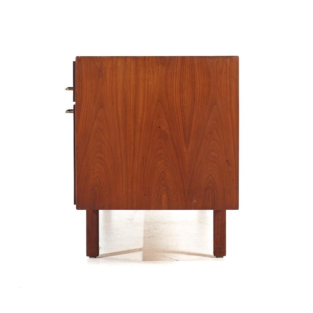 Jens Risom Mid Century Walnut and Brass Credenza In Good Condition For Sale In Countryside, IL