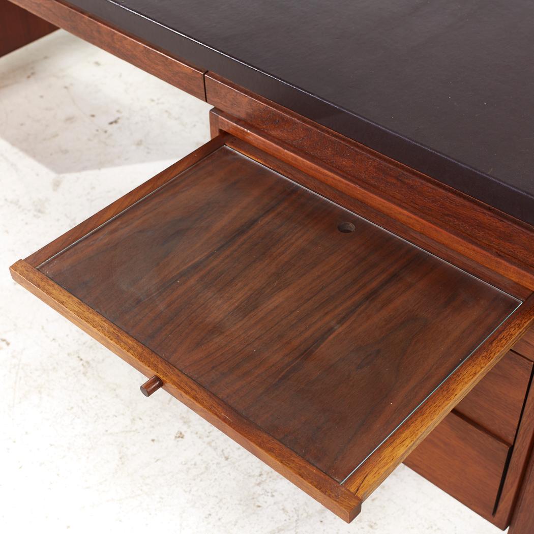 Jens Risom Mid Century Walnut and Leather Top Executive Desk For Sale 4
