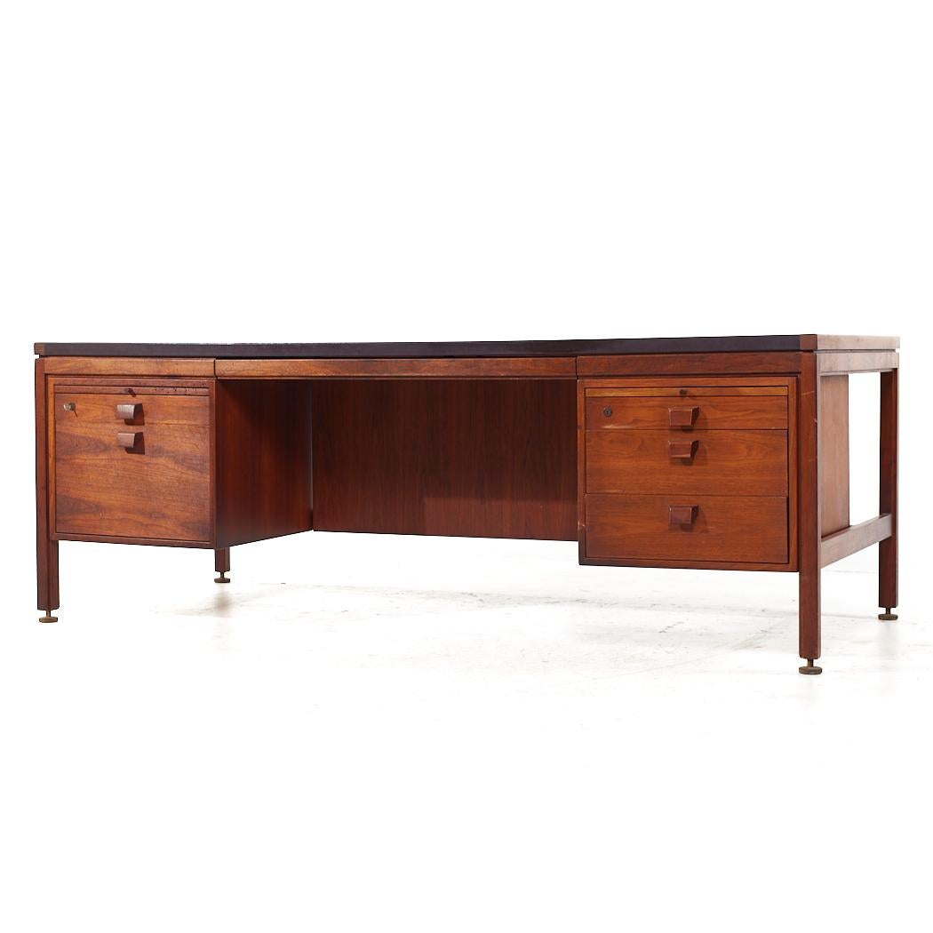 Mid-Century Modern Jens Risom Mid Century Walnut and Leather Top Executive Desk For Sale