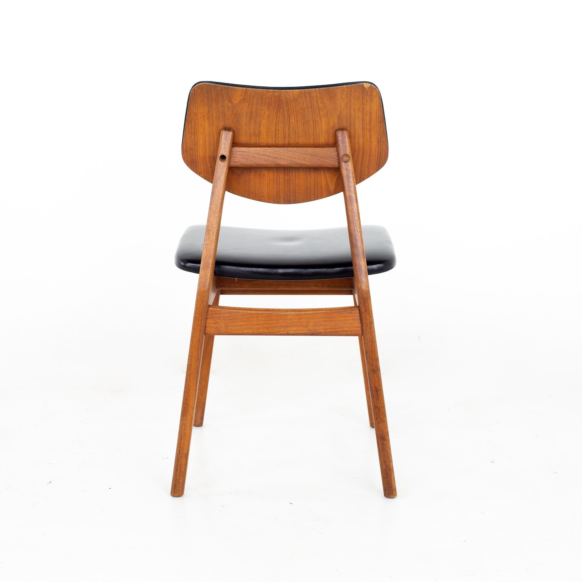 Jens Risom Mid Century Walnut Dining Chairs, Set of 3 For Sale 3