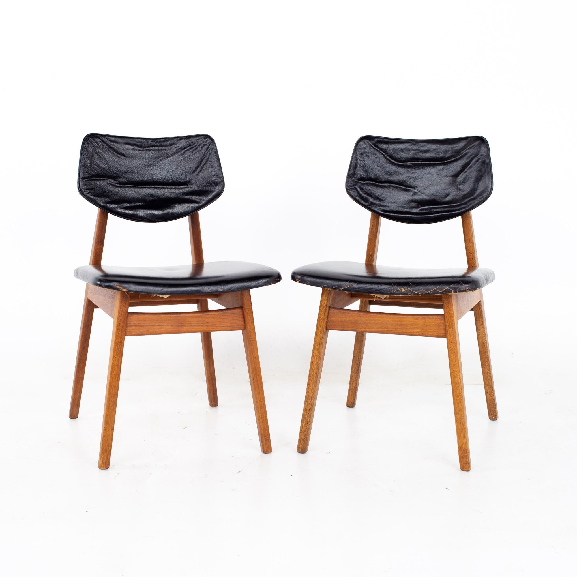 Late 20th Century Jens Risom Mid Century Walnut Dining Chairs, Set of 3 For Sale