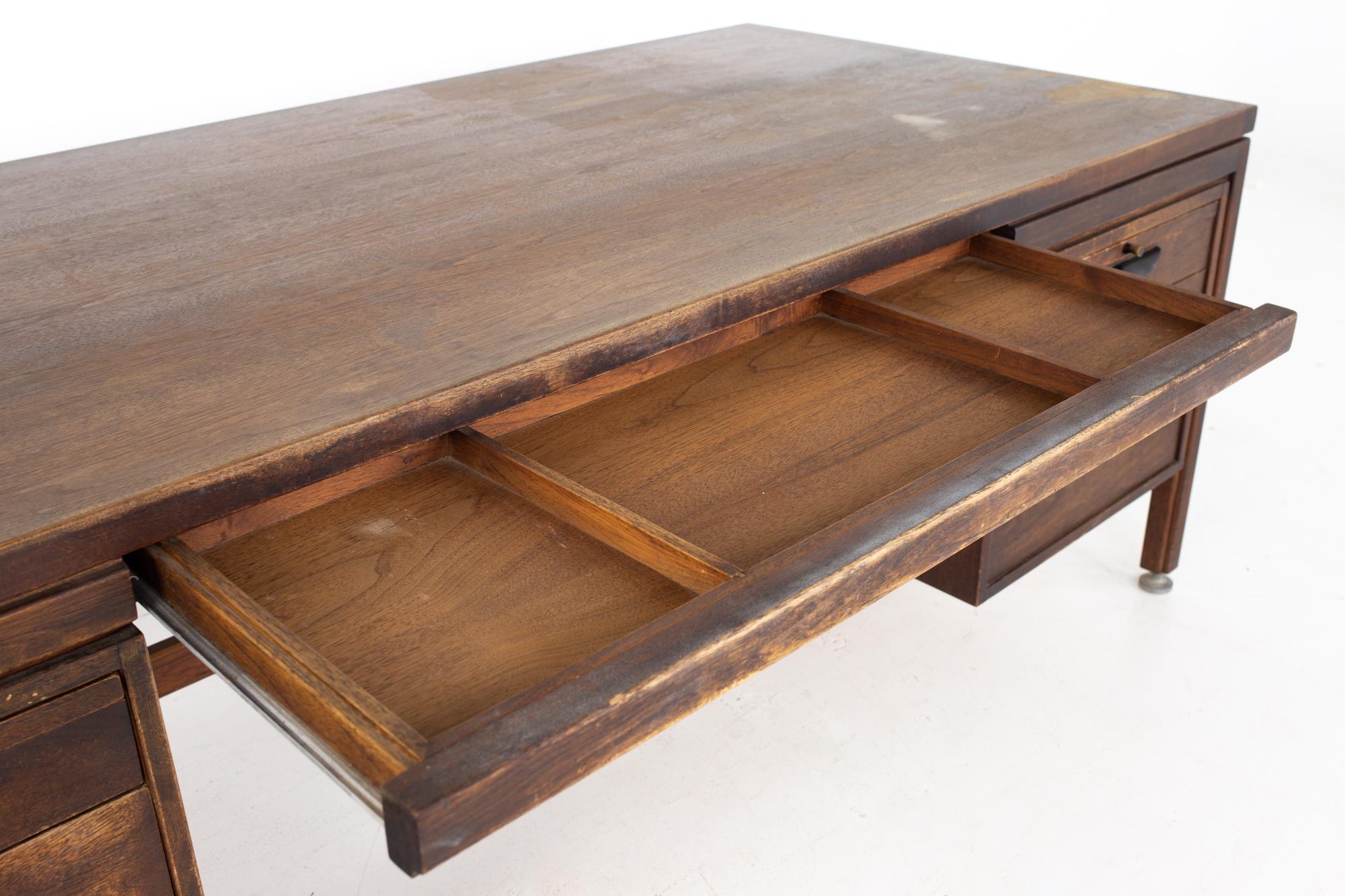 Jens Risom Mid Century Walnut Double Sided Executive Desk 6