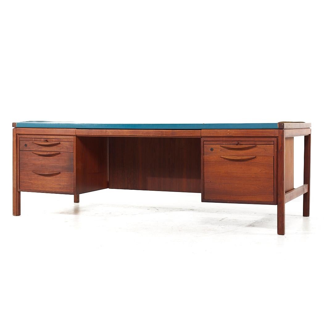 Mid-Century Modern Jens Risom Mid Century Walnut Executive Desk For Sale