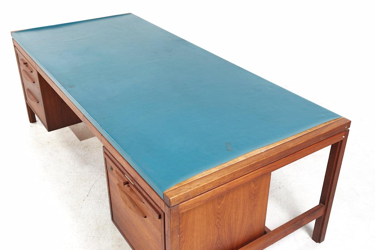 Jens Risom Mid Century Walnut Executive Desk For Sale 1