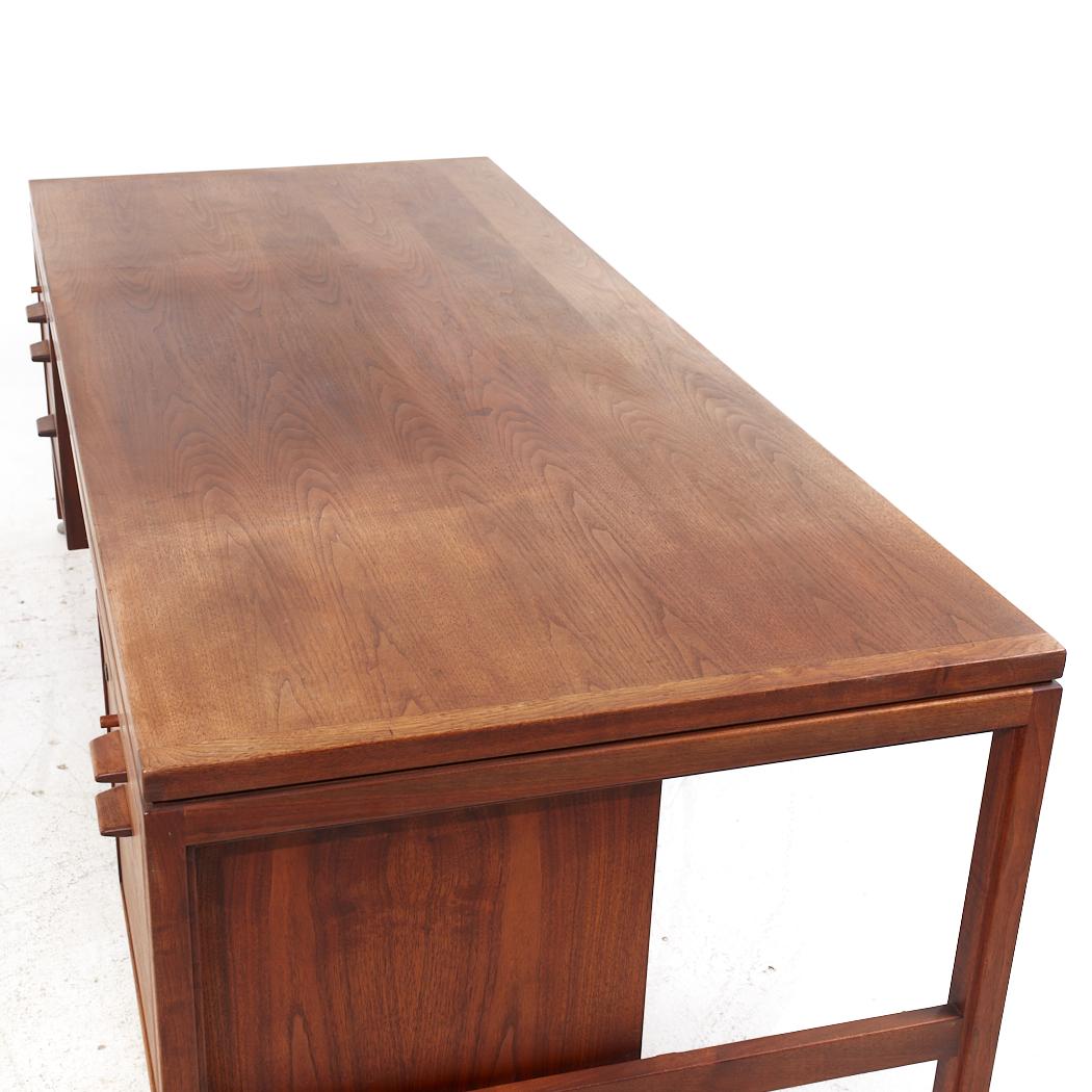 Jens Risom Mid Century Walnut Executive Desk For Sale 1