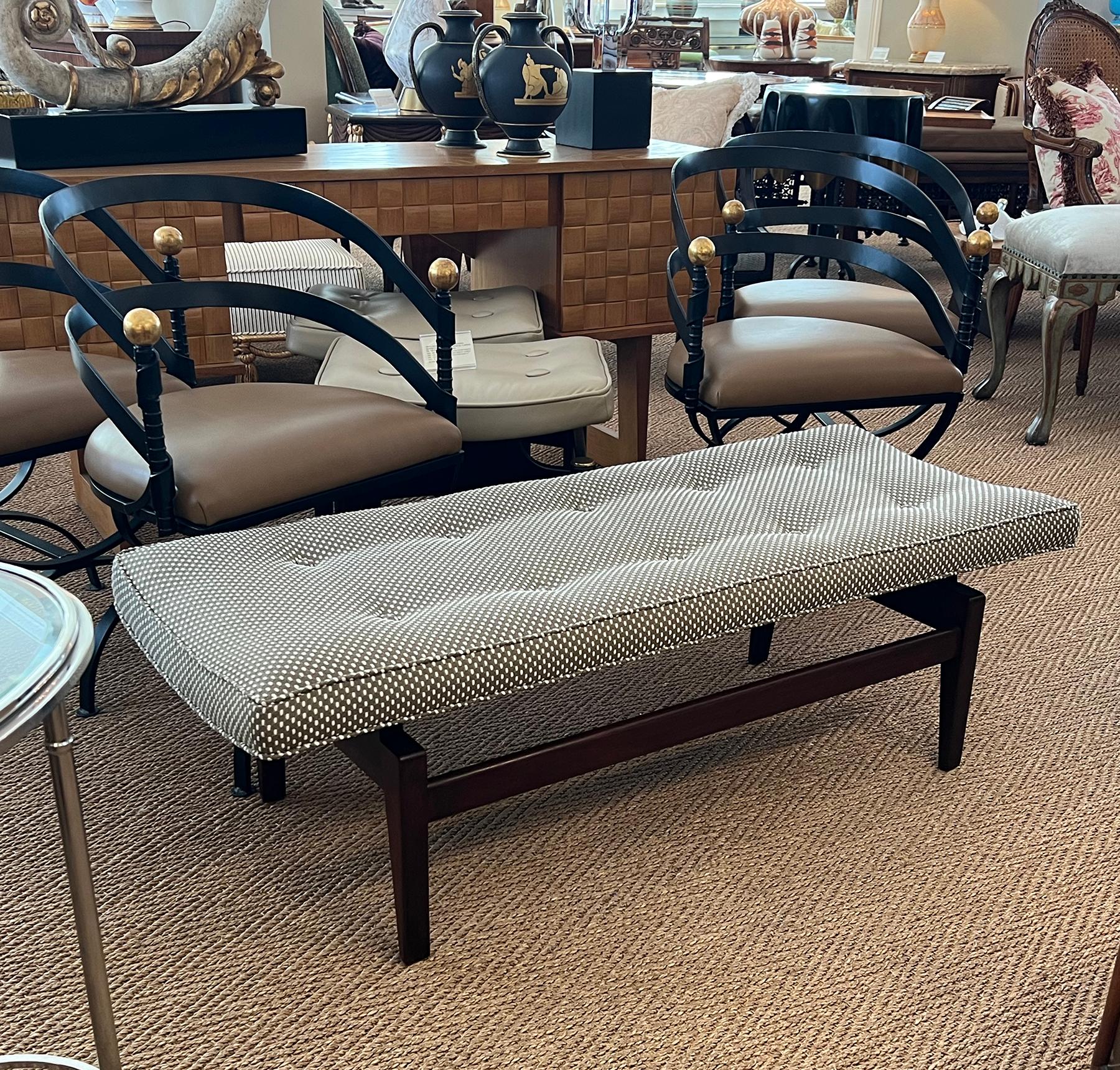 Jens Risom Mid-Century Walnut Floating Bench In condizioni buone in vendita a San Francisco, CA