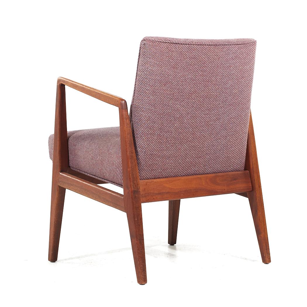 Late 20th Century Jens Risom Mid Century Walnut Lounge Chair For Sale