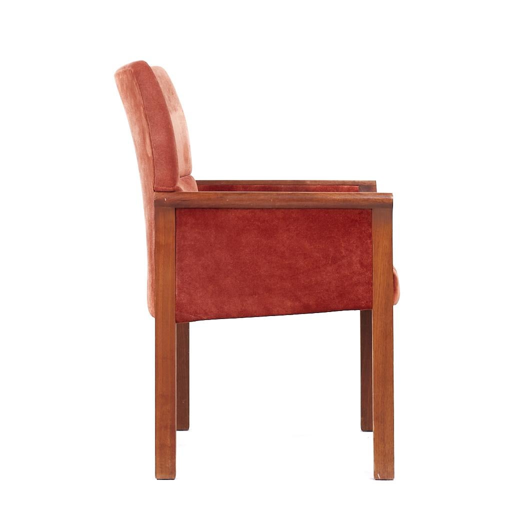 Chaises longues en noyer du milieu du siècle de Jens Risom - Paire en vente 3