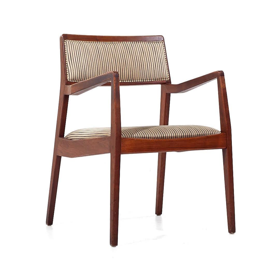 American Jens Risom Mid Century Walnut Playboy Dining Chairs - Set of 4 For Sale