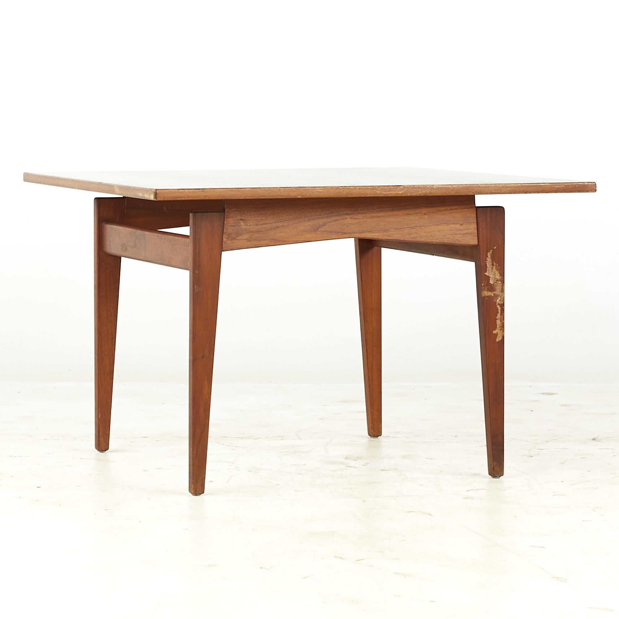Late 20th Century Jens Risom Midcentury Walnut Side Coffee Table For Sale