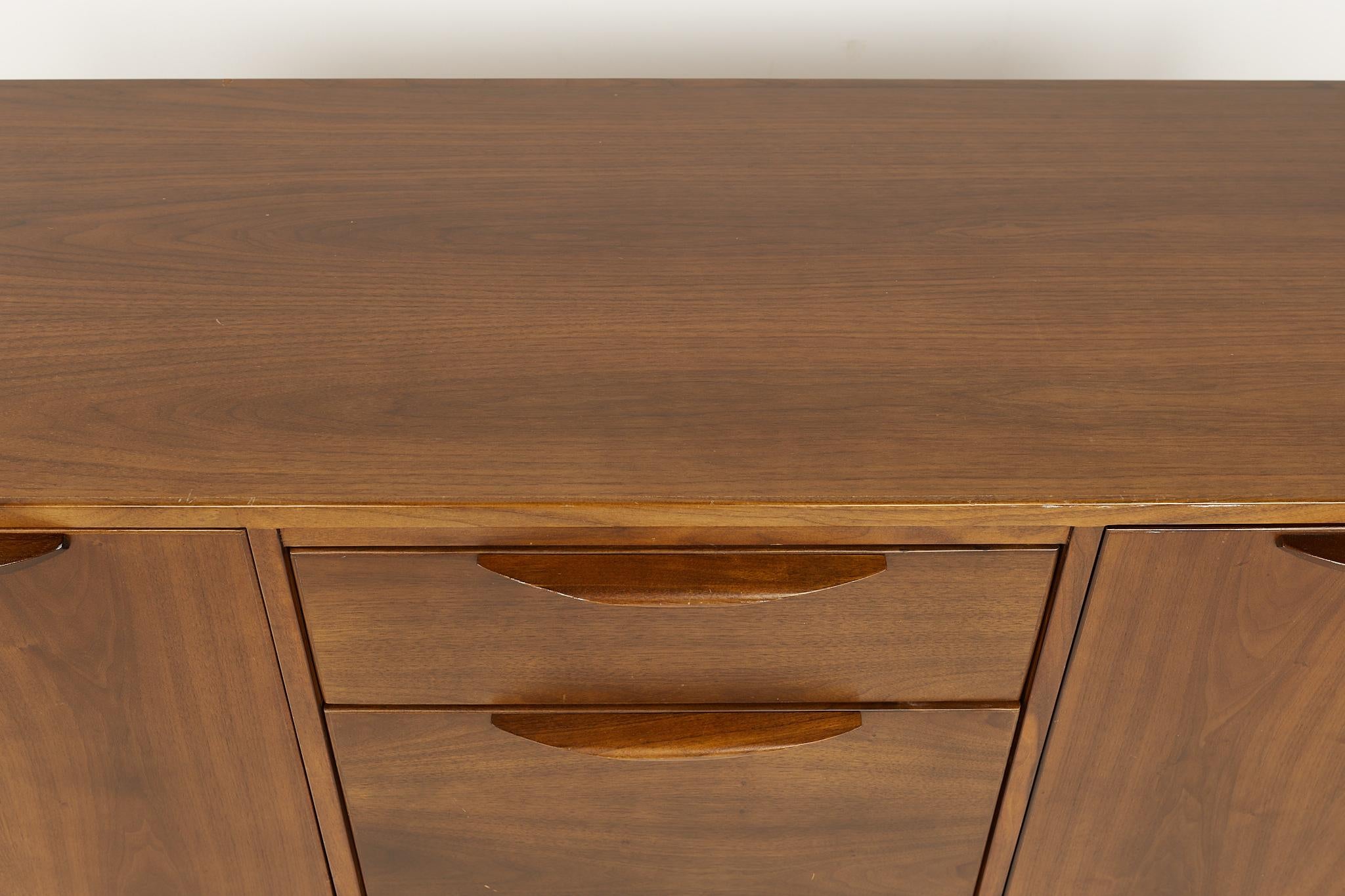 Jens Risom Mid Century Walnut Sideboard Credenza 1