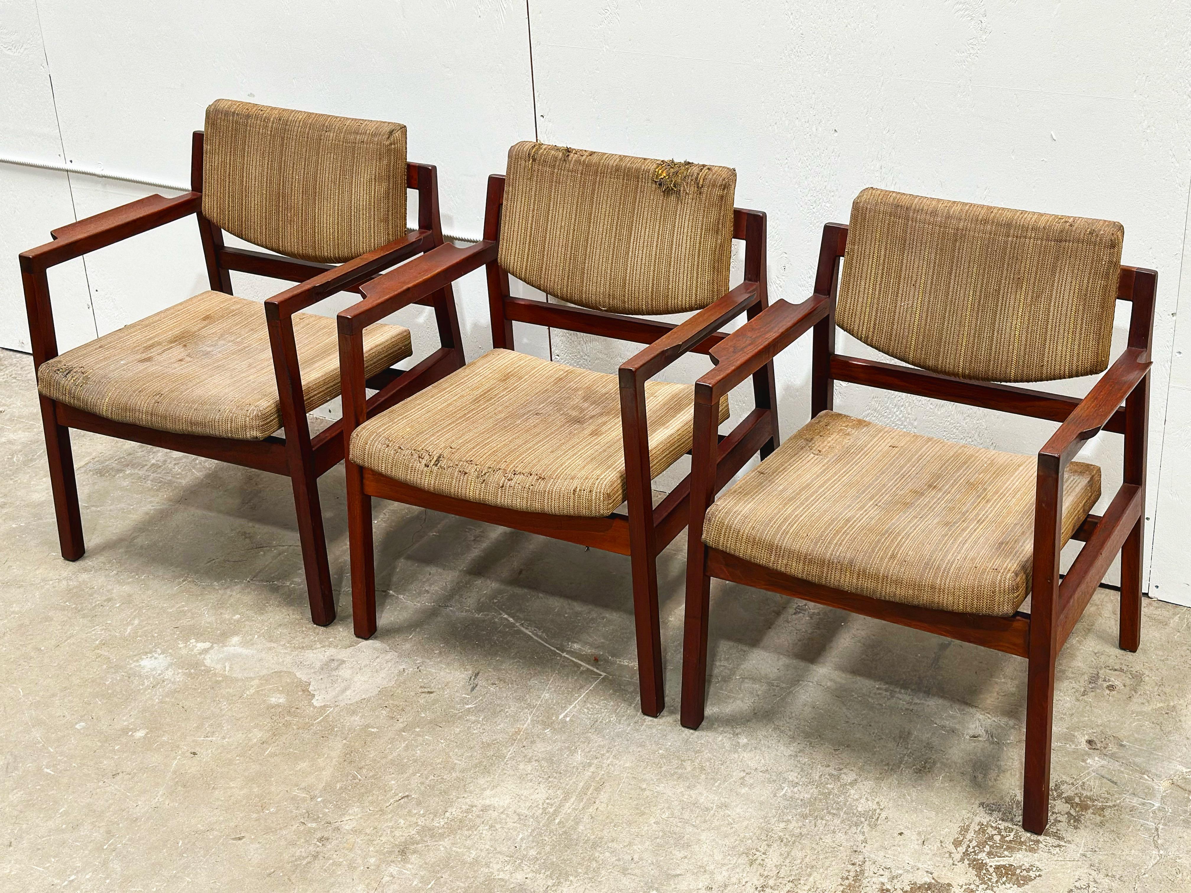 Jens Risom Midcentury Modern Arm Chairs - Set of 8 - Model C170 - Black Walnut For Sale 7