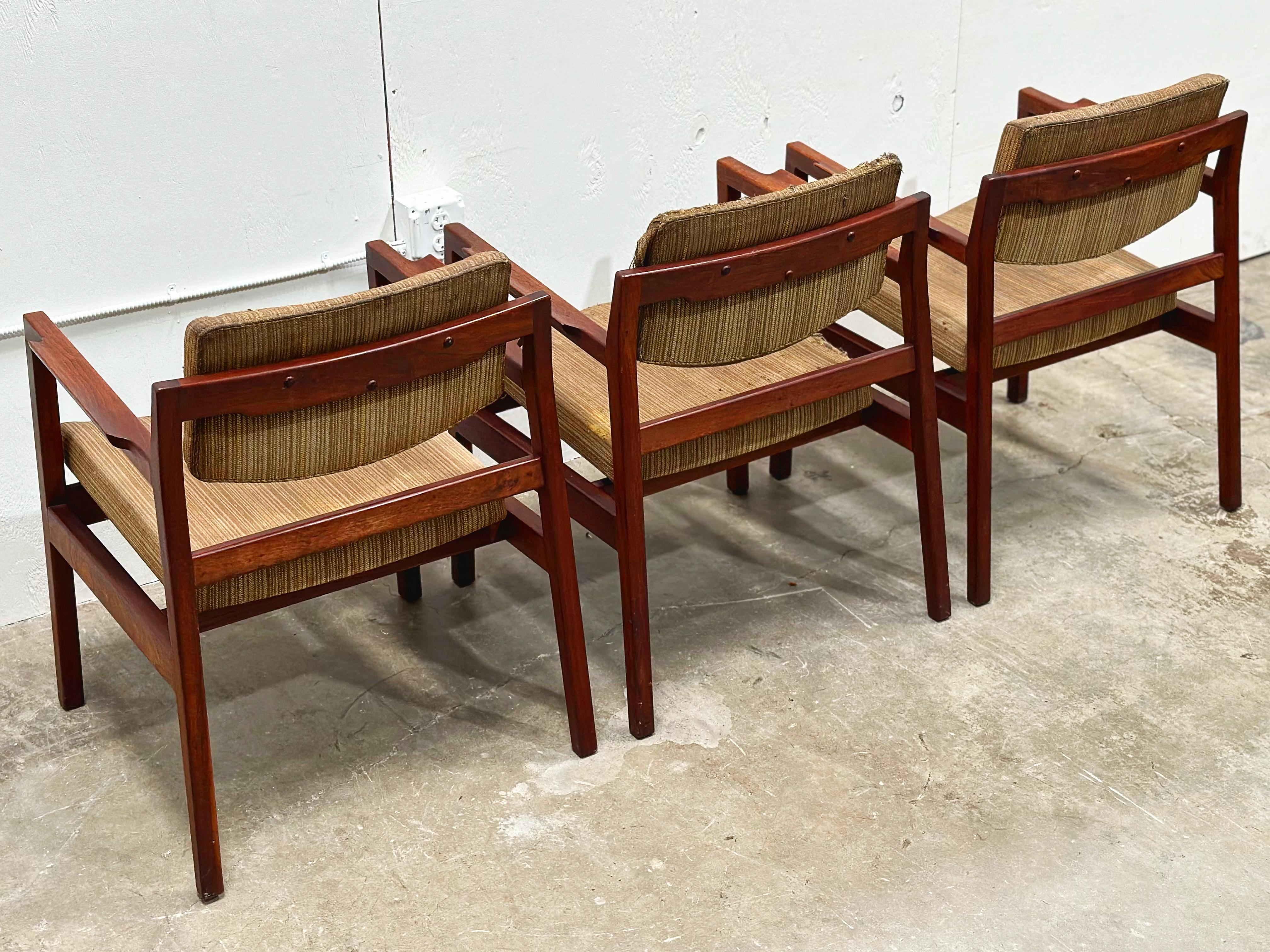 Jens Risom Midcentury Modern Arm Chairs - Set of 8 - Model C170 - Black Walnut For Sale 1