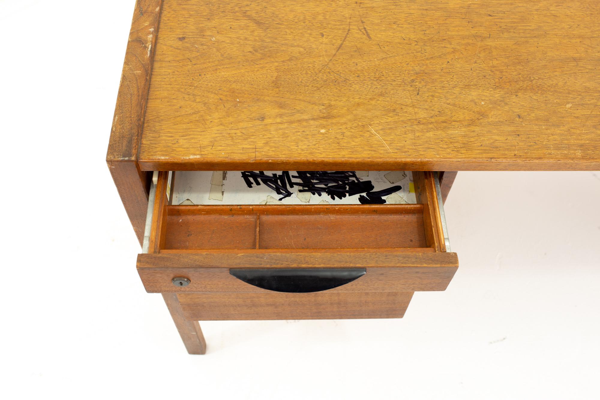 Jens Risom Mid Century Walnut Single Sided 2-Drawer Desk 6