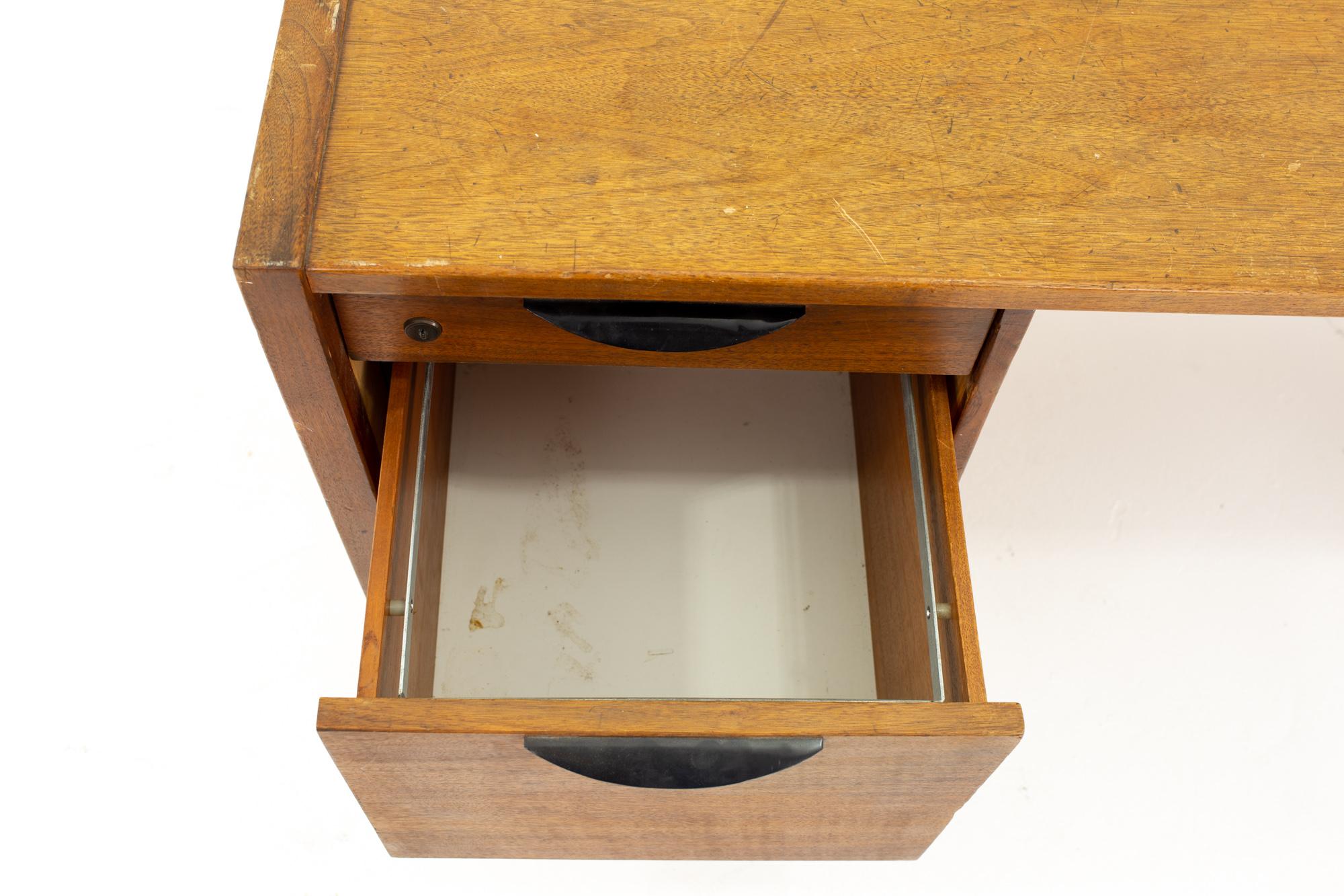 Jens Risom Mid Century Walnut Single Sided 2-Drawer Desk 7
