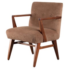 Sedia da salotto Jens Risom modello 108 in alpaca marrone cannella con struttura in noce