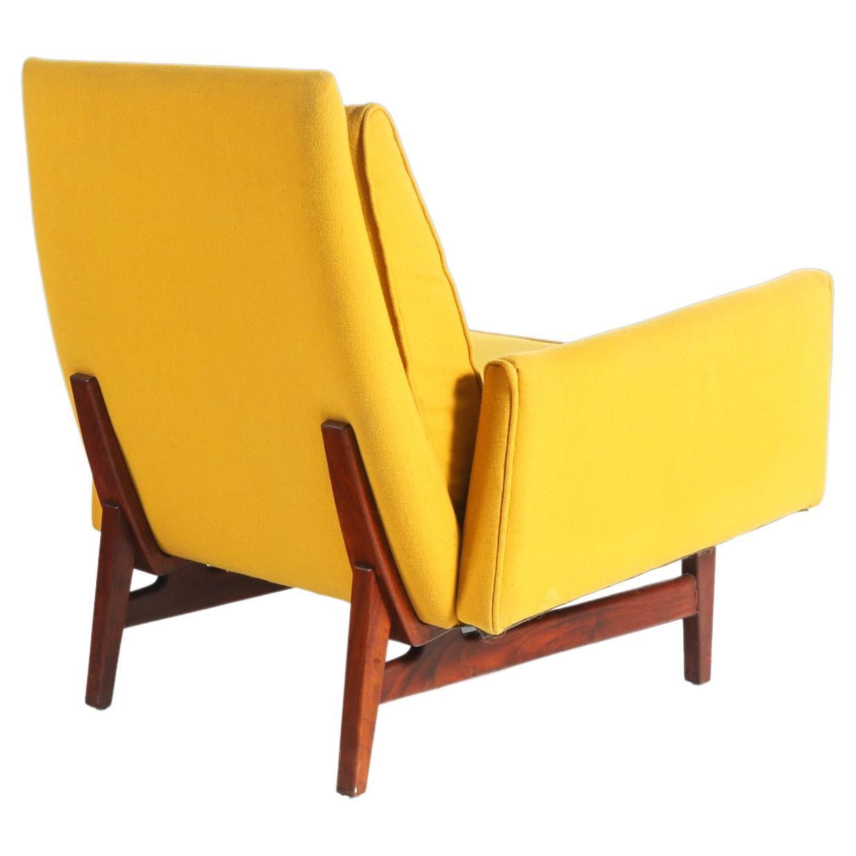Jens Risom Model No. 2118 Walnut Lounge Chair in Original Upholstery, c. 1960's