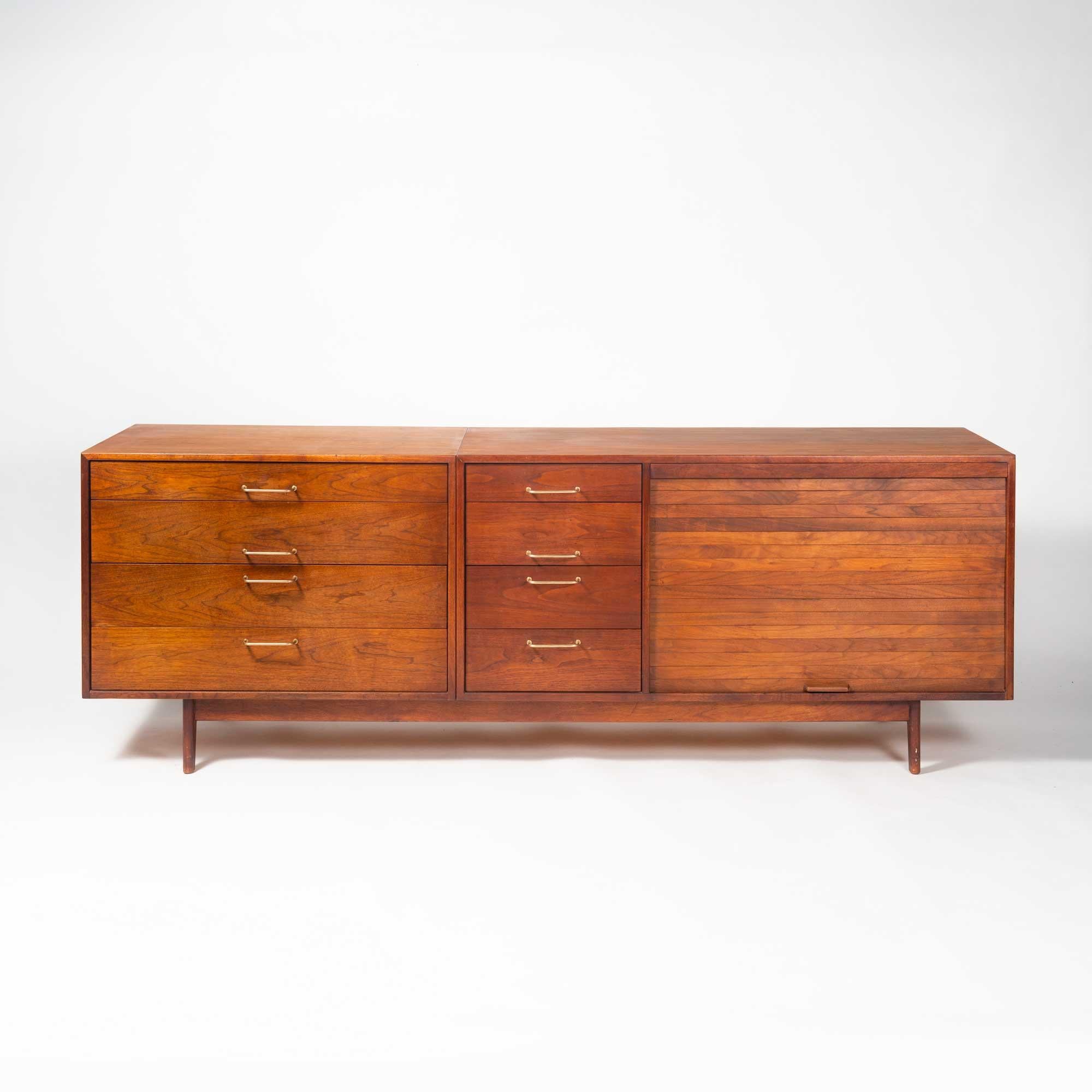 Jens Risom Modular Walnut Credenza and Hutch In Good Condition In Seattle, WA