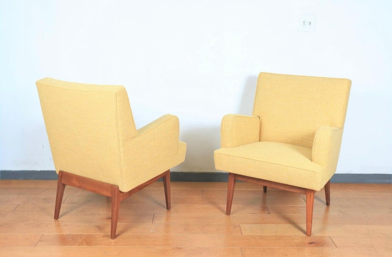 Jens Risom Pair of Yellow Arm Chairs In Good Condition For Sale In North Hollywood, CA