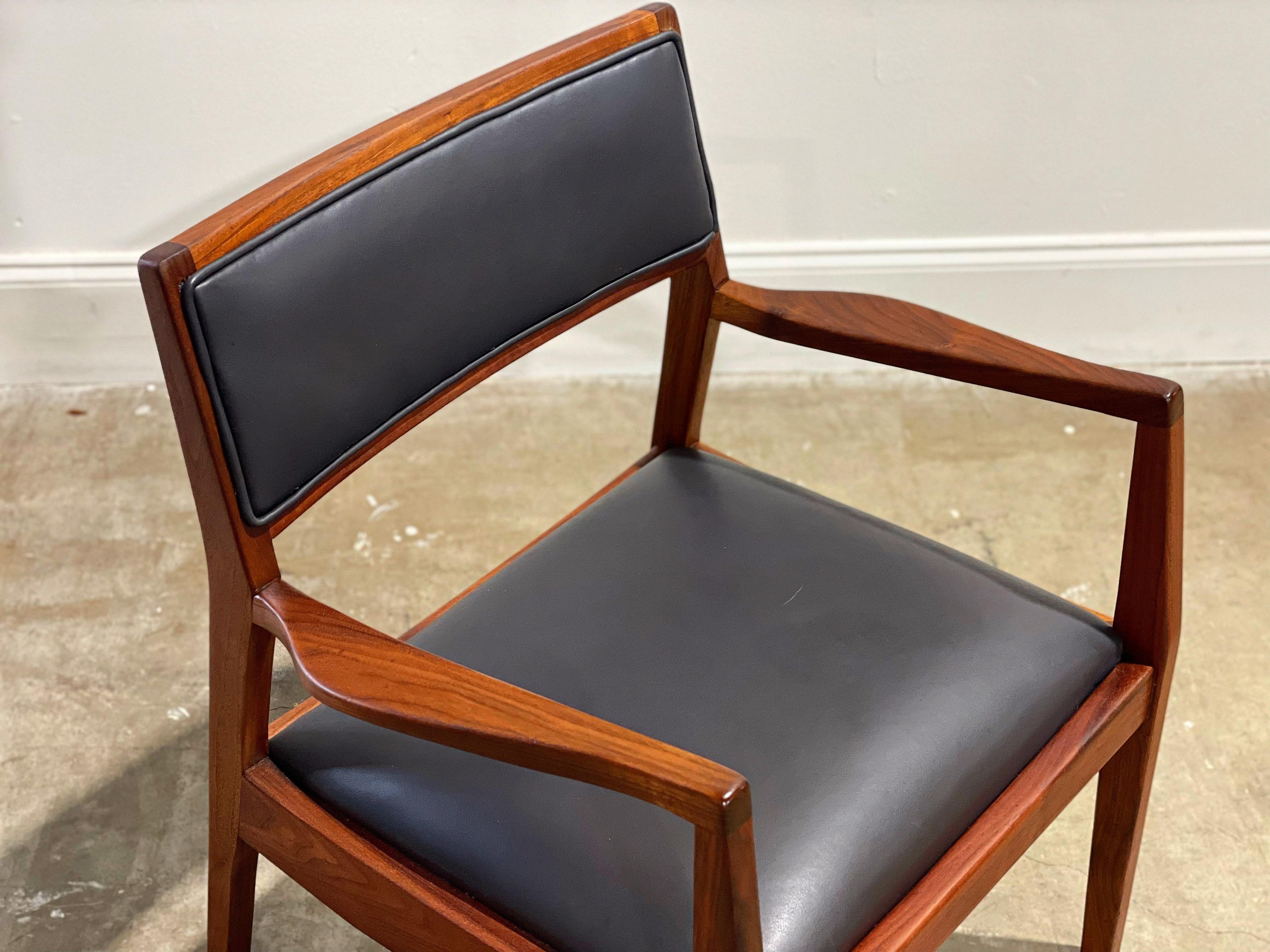 Mid-Century Modern Jens Risom Playboy Chair in Leather + Walnut, Model C140 Occasional Armchair