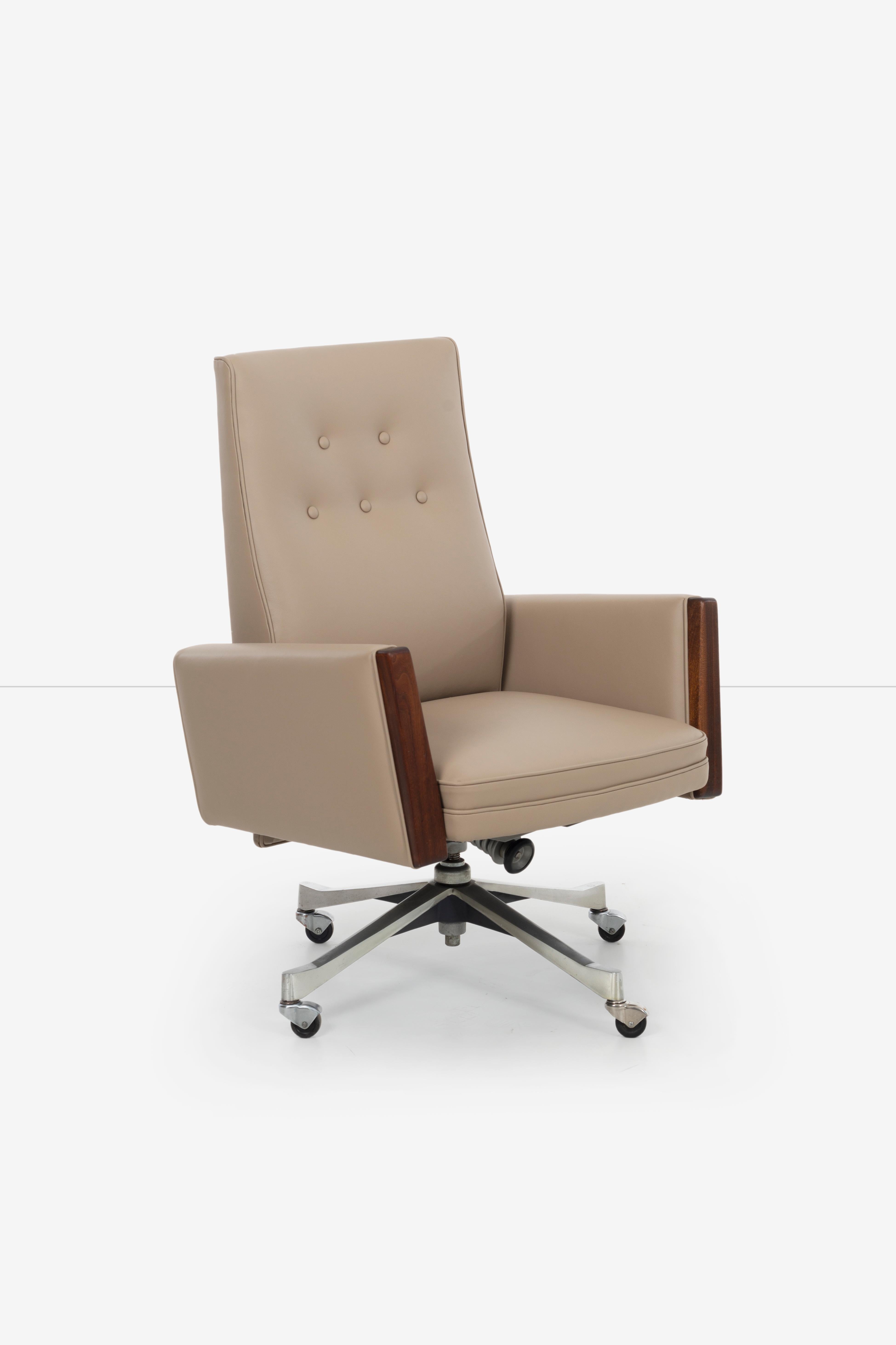 leather high back executive chair