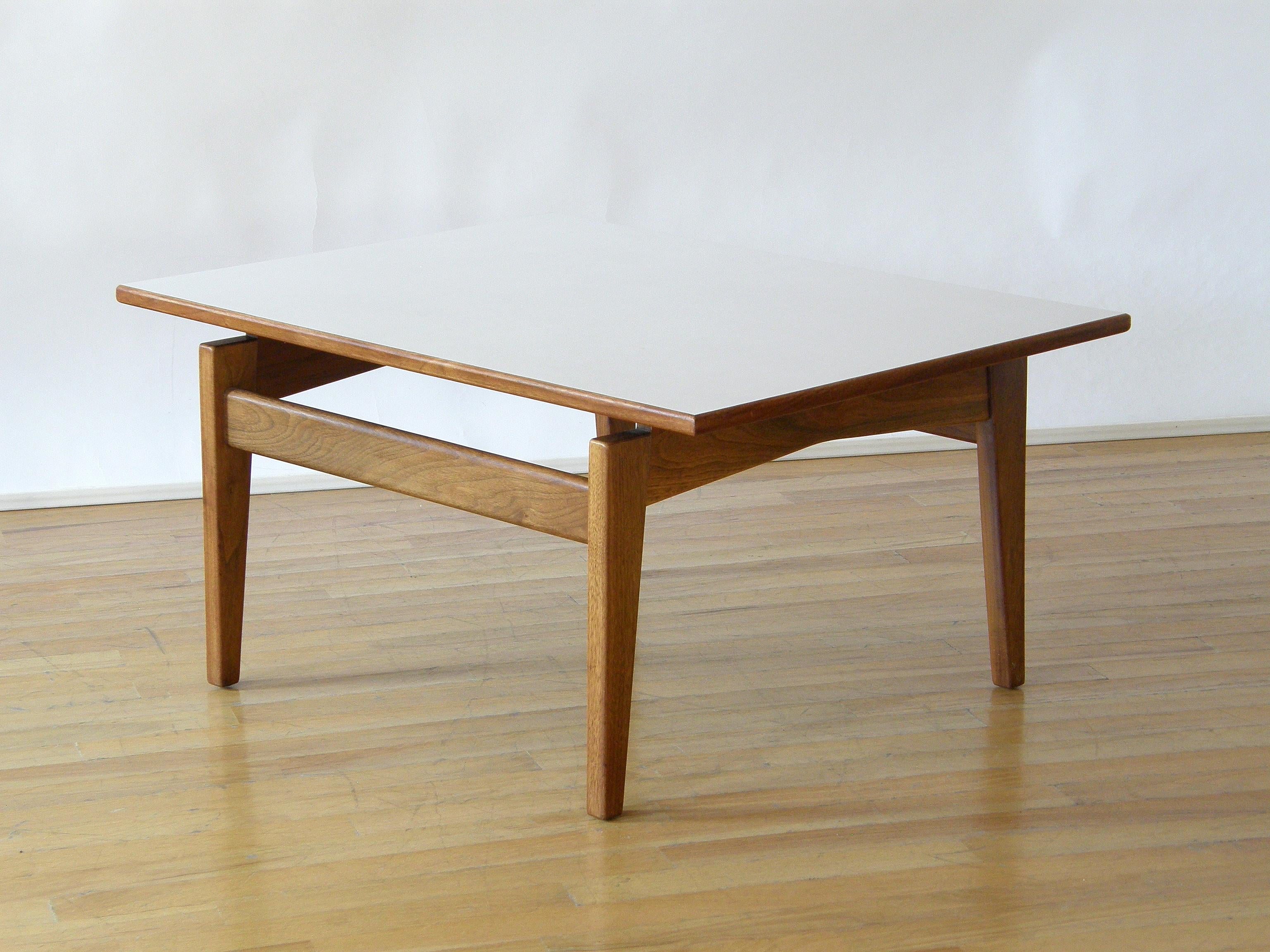 Mid-Century Modern Jens Risom Rectangular Side Table with Walnut Base and White Laminate Top For Sale