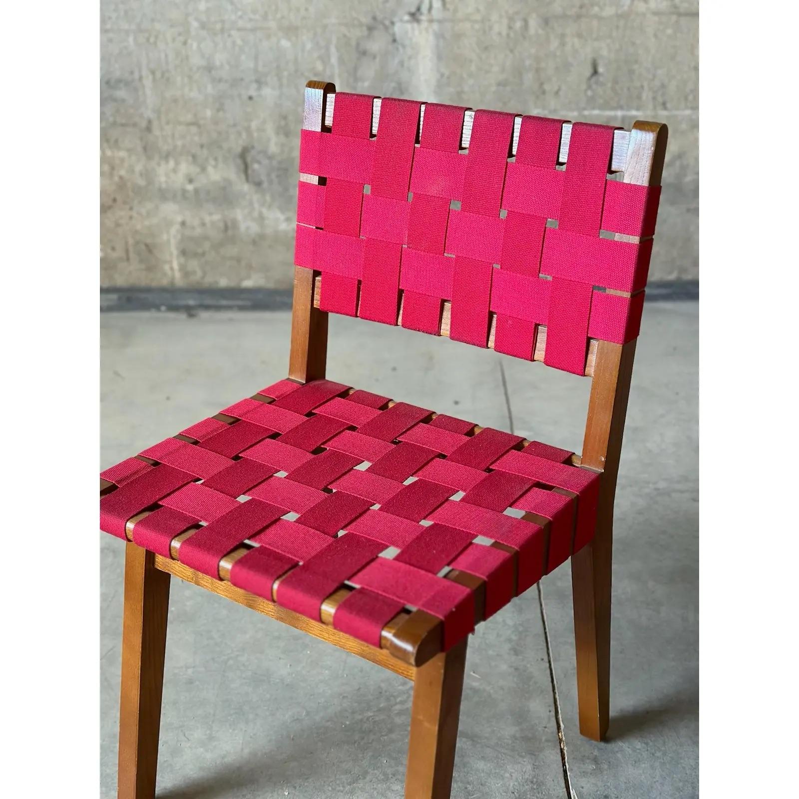 Jens Risom - Sedie intrecciate rosse, una coppia In condizioni buone in vendita a Hudson, NY