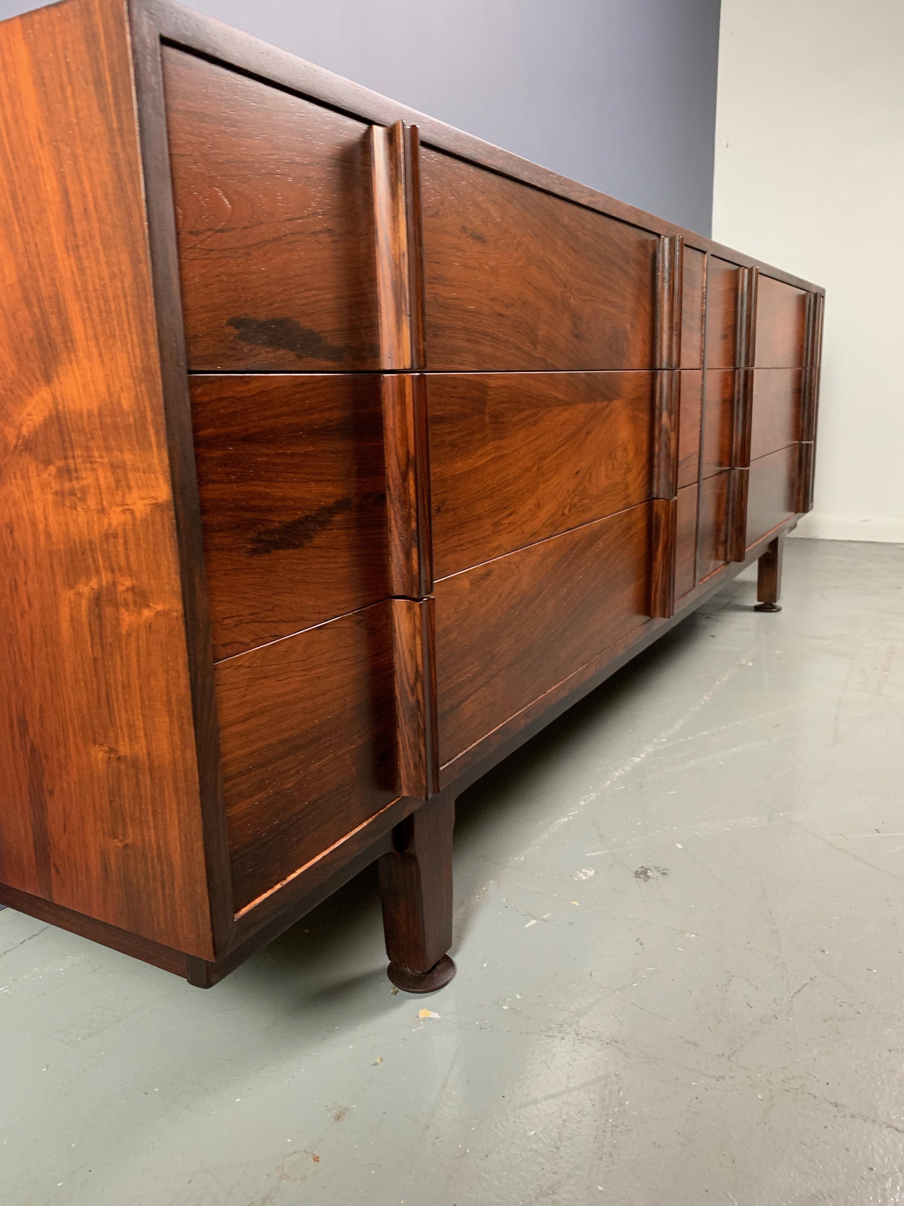 Jens Risom Style Rosewood Midcentury Dresser with Extraordinary Grain 3