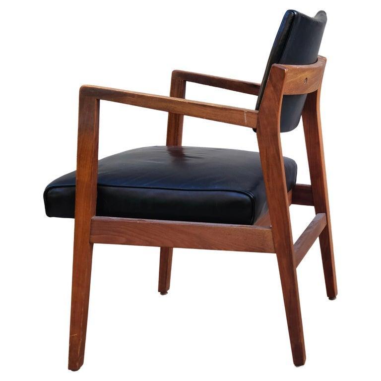 Jens Risom Set of 12 Captains Arm Chairs Walnut For Sale 2