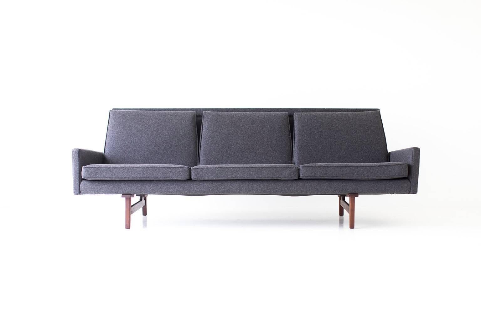 Mid-20th Century Jens Risom Sofa for Risom Design Inc