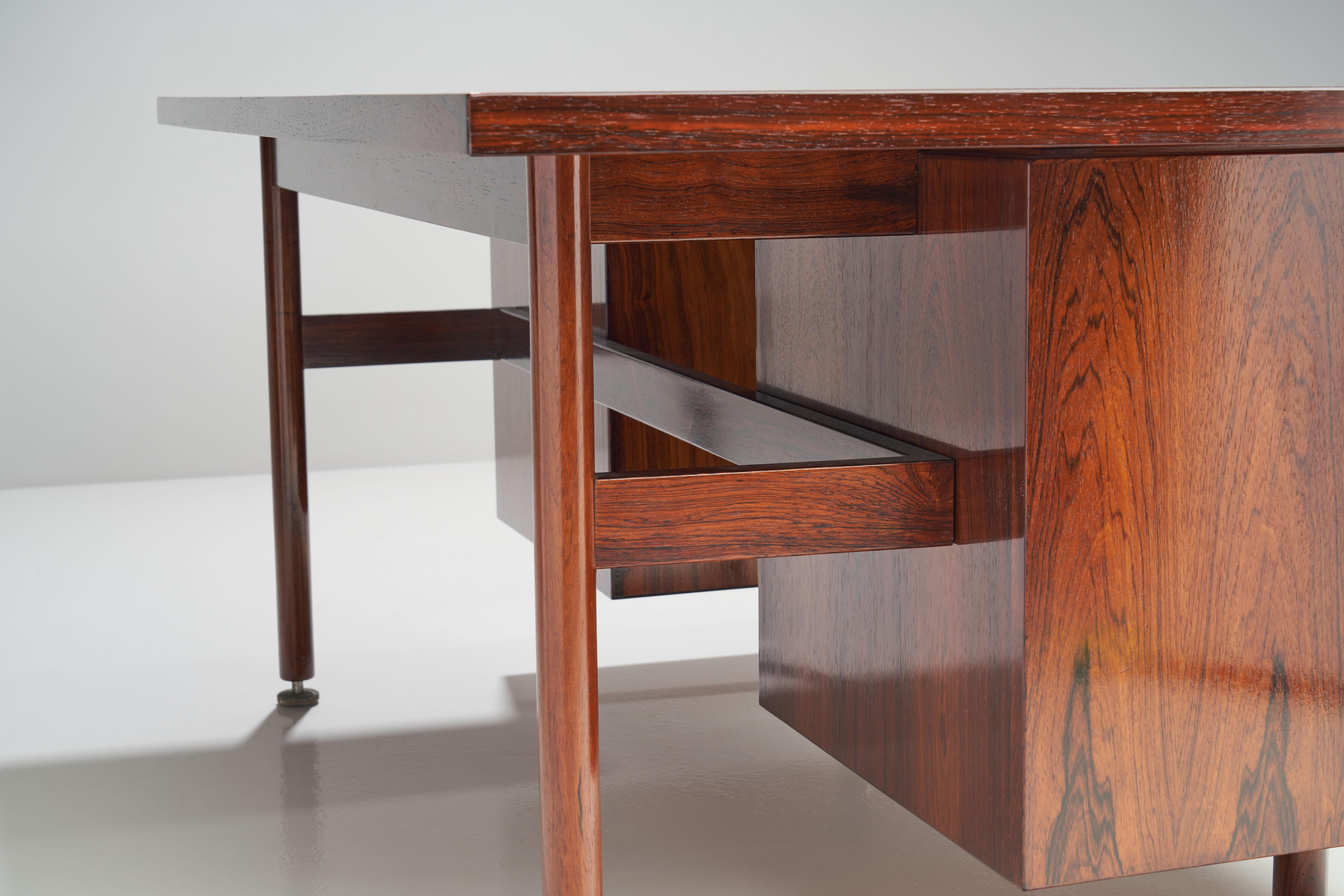 Jens Risom Solid Wood Desk, Denmark, 1960s For Sale 11