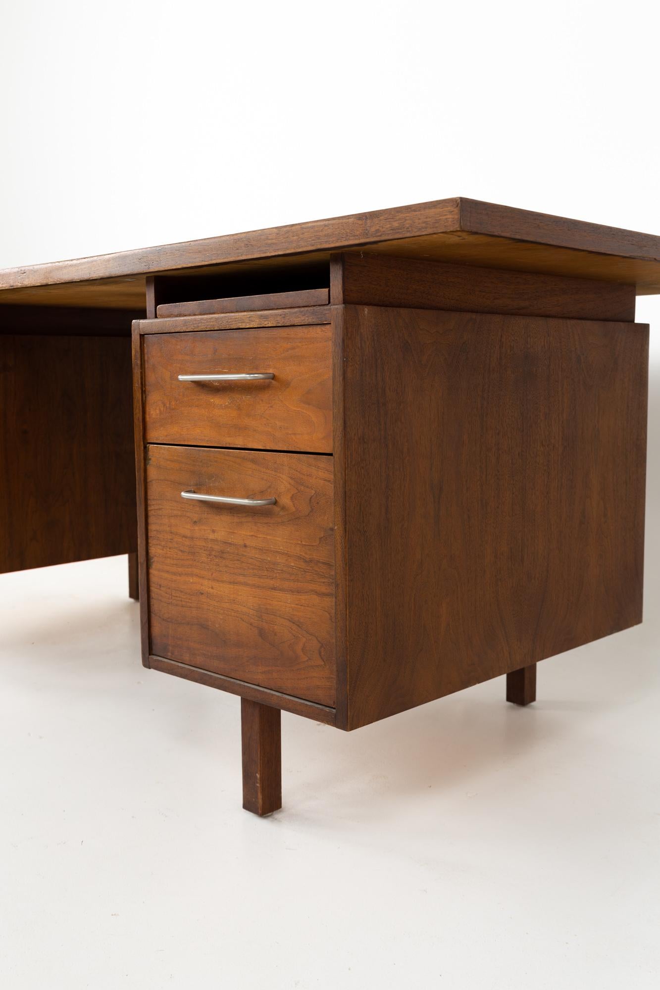 Late 20th Century Jens Risom Style B. L. Marble Furniture Company Mid Century Walnut Floating Top
