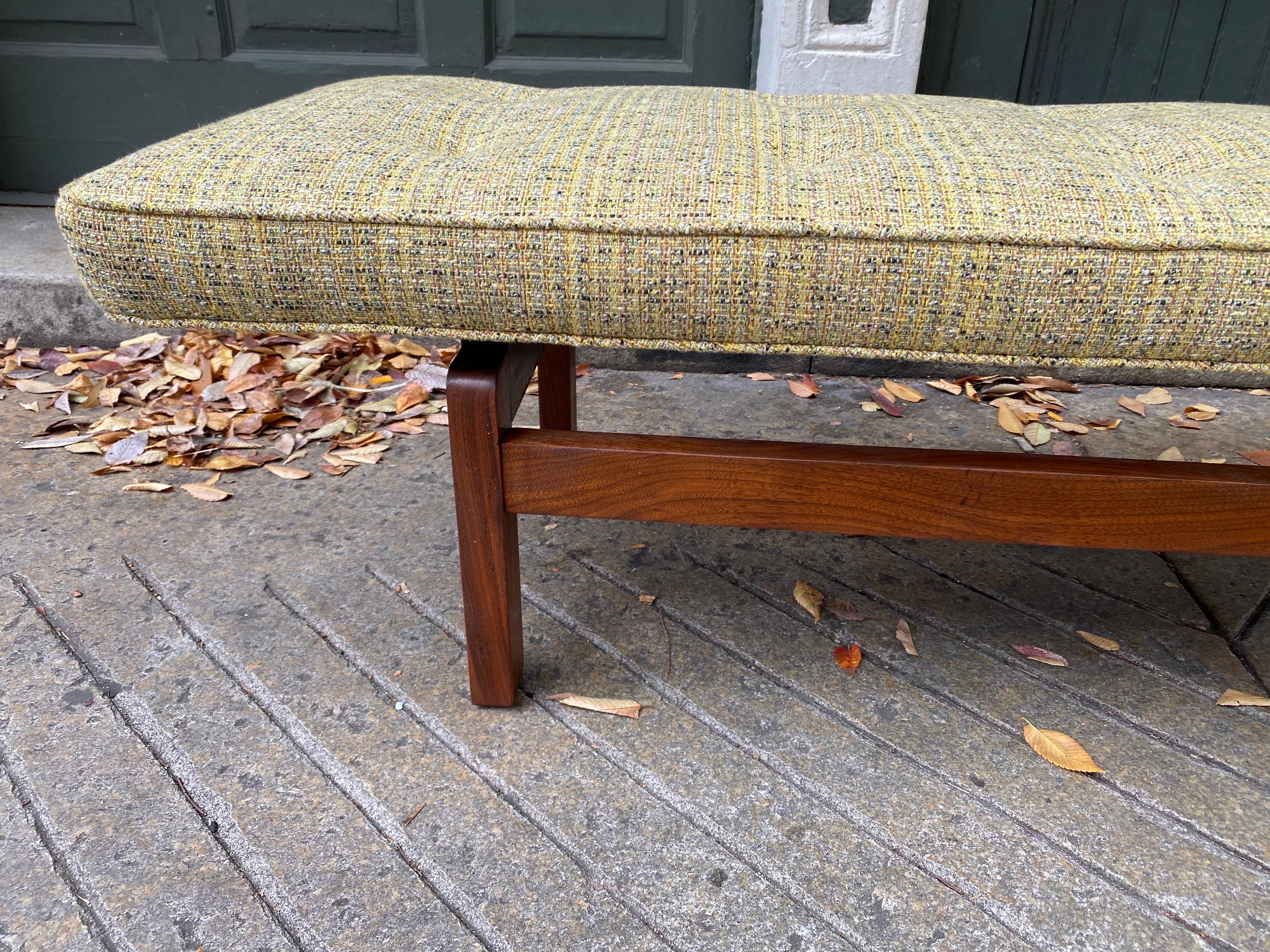 Jens Risom Style Bench In Good Condition For Sale In Philadelphia, PA
