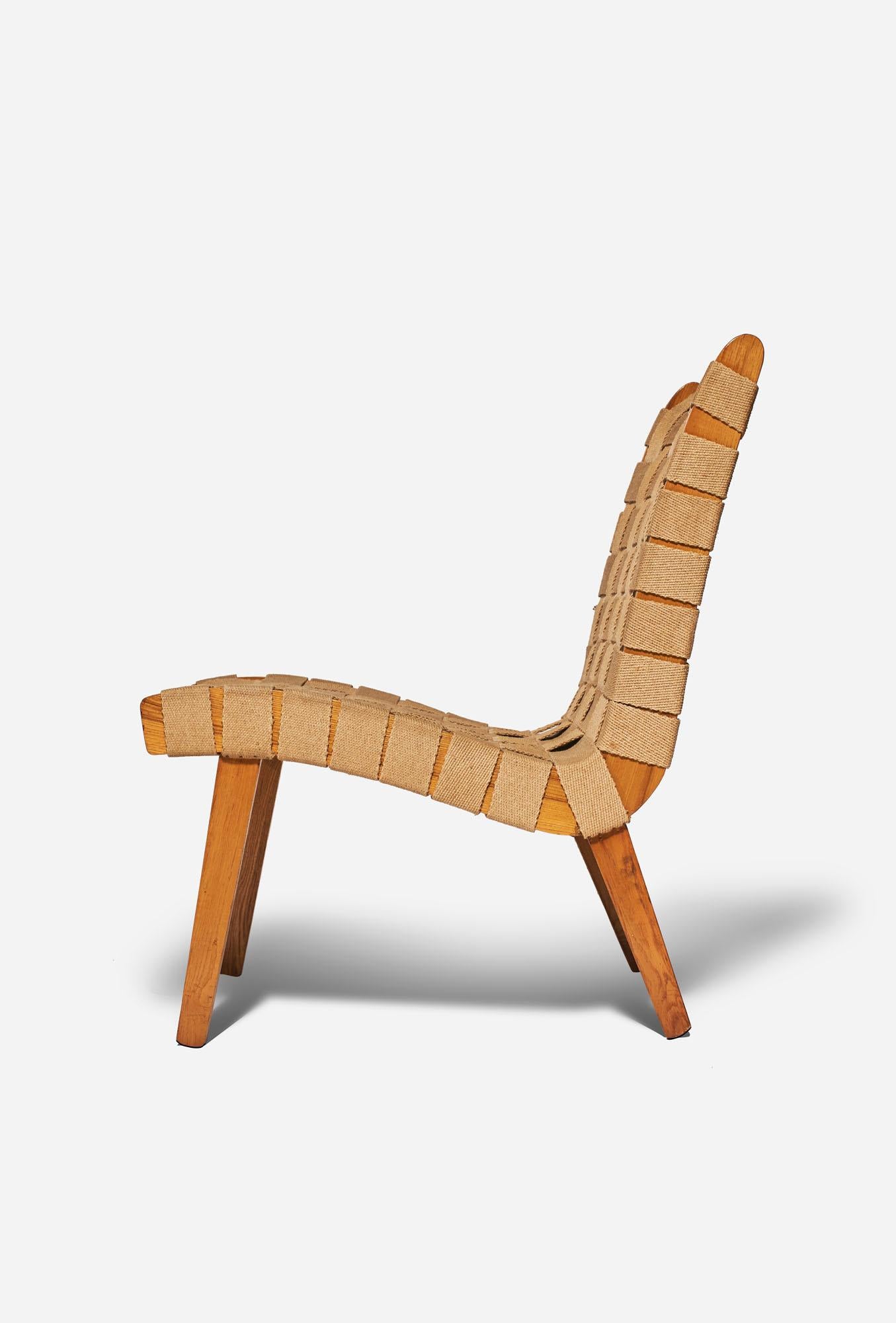 Jens Risom style lounge chair, 1960s, Europe.
Ashwood and canvas. Original condition.