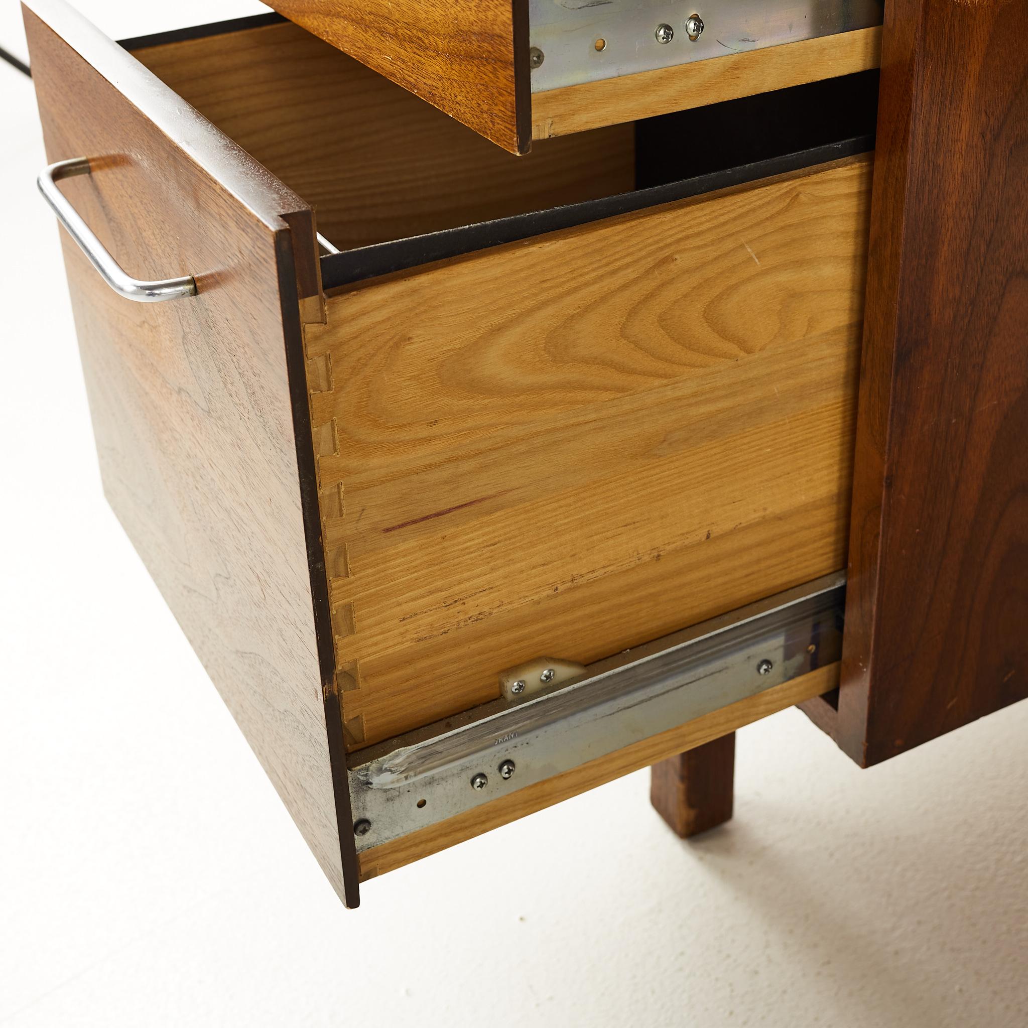 Jens Risom Style Mid Century B and L Marble Corner Walnut L Shaped Desk 3