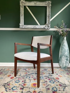 Jens Risom Style Mid-Century Modern Danish Armchair