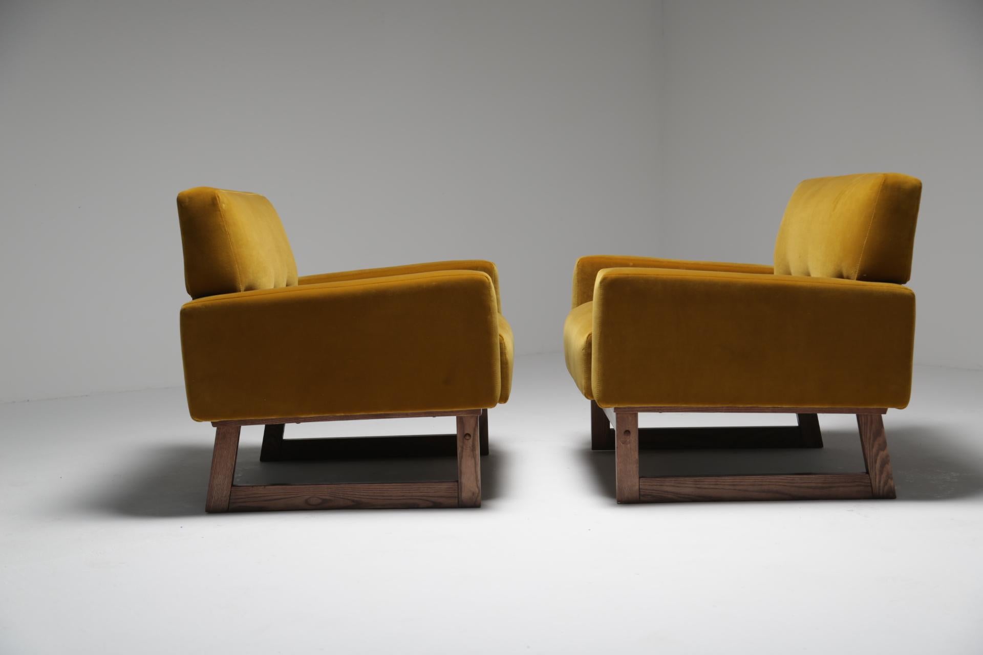 Jens Risom style mid-century modern gold velvet armchairs 5