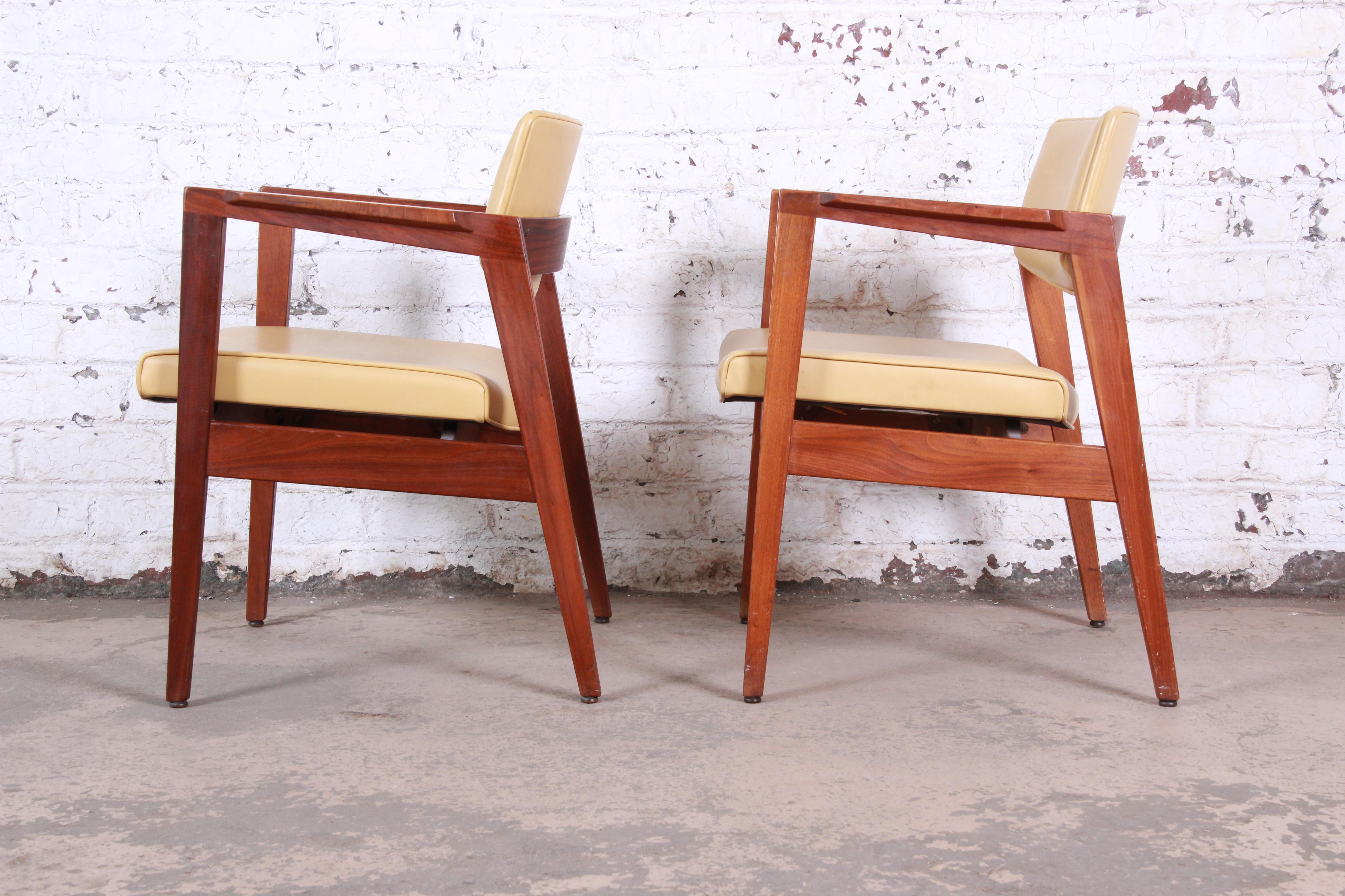Mid-20th Century Jens Risom Style Mid-Century Modern Solid Walnut Lounge Chairs by Gunlocke, Pair