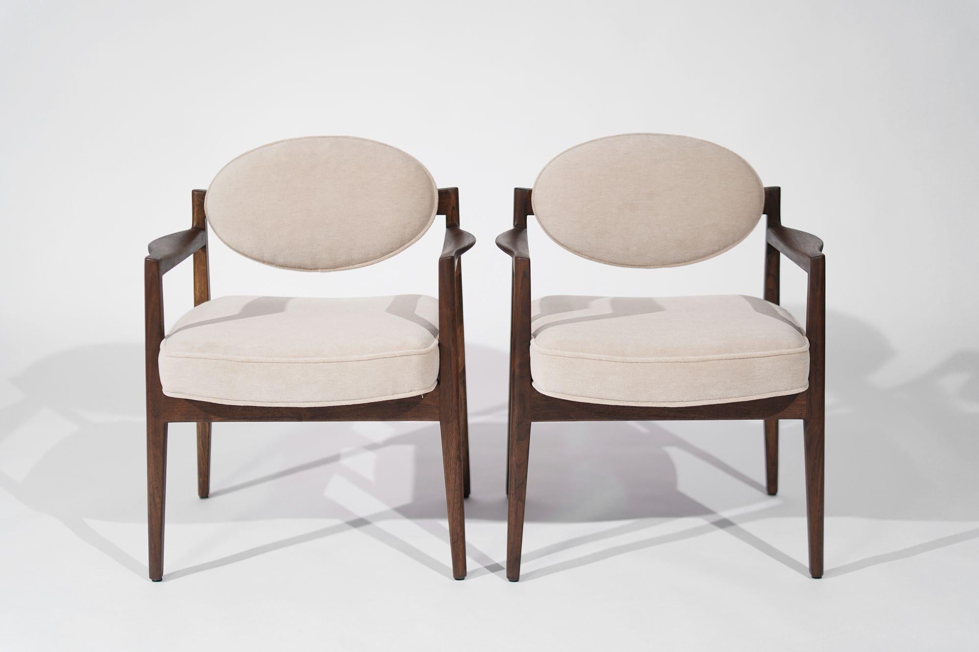 20th Century Jens Risom Walnut Armchairs in Natural Mohair, C. 1950s For Sale